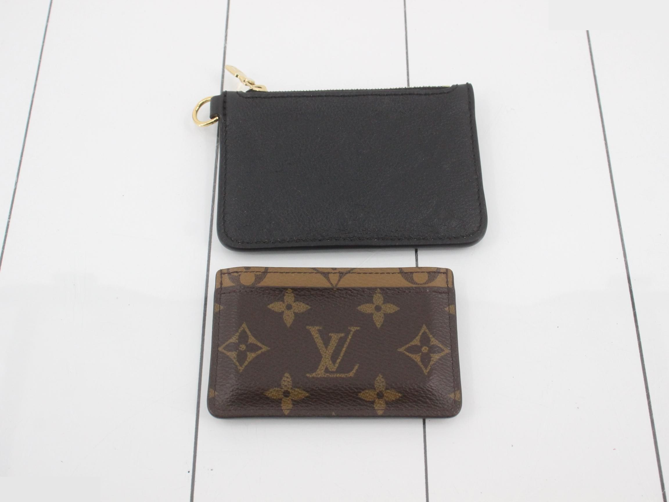 Portecarte Simple Monogram Reverse