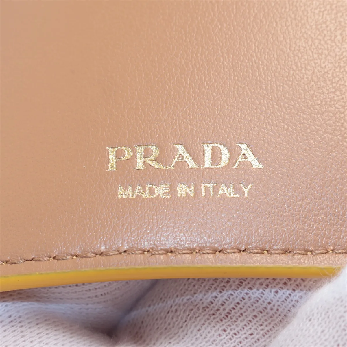 Vitello Daino 1MH021 Leather Compact Wallet Yellow — view 7
