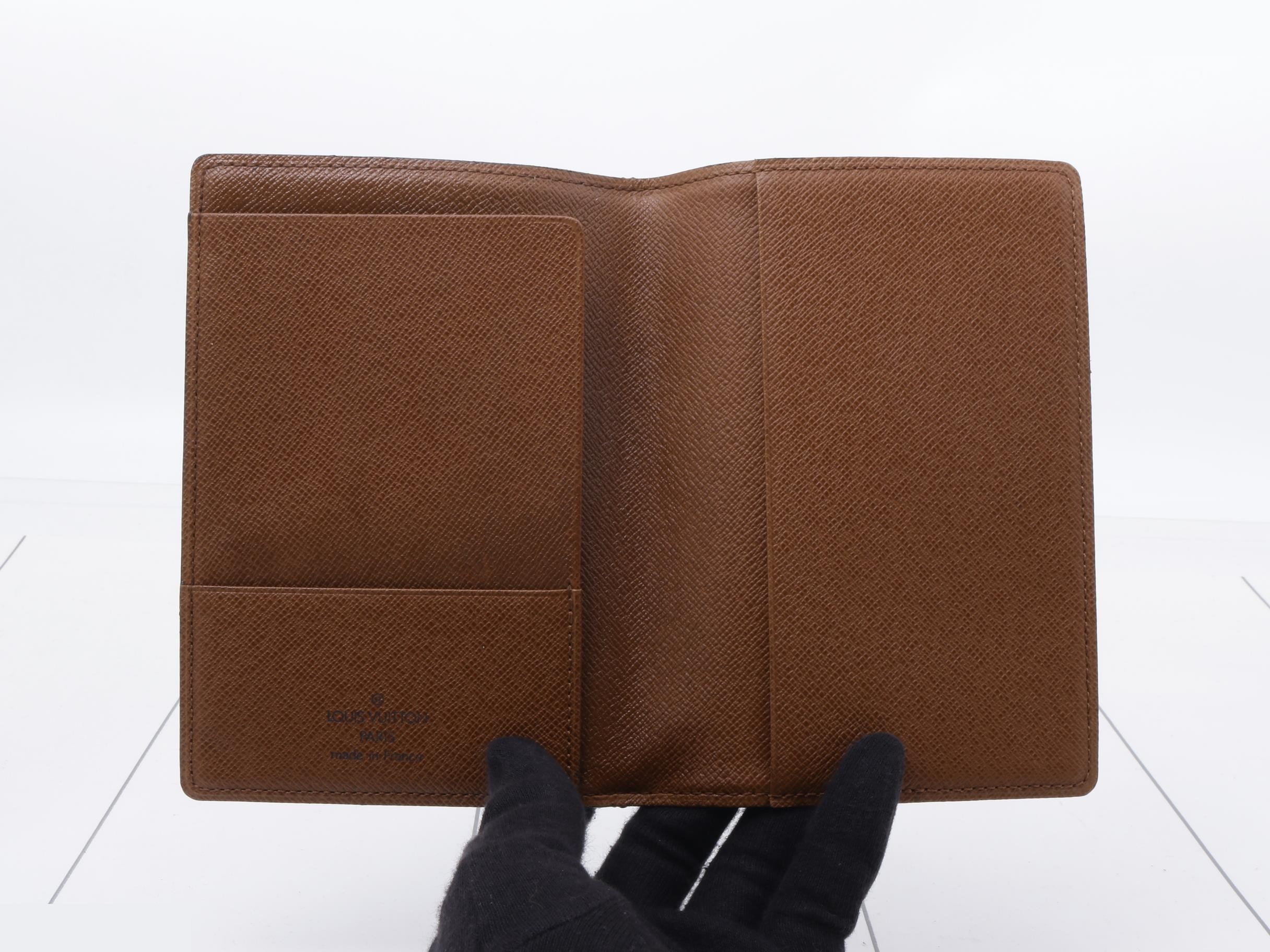Passport — view 4
