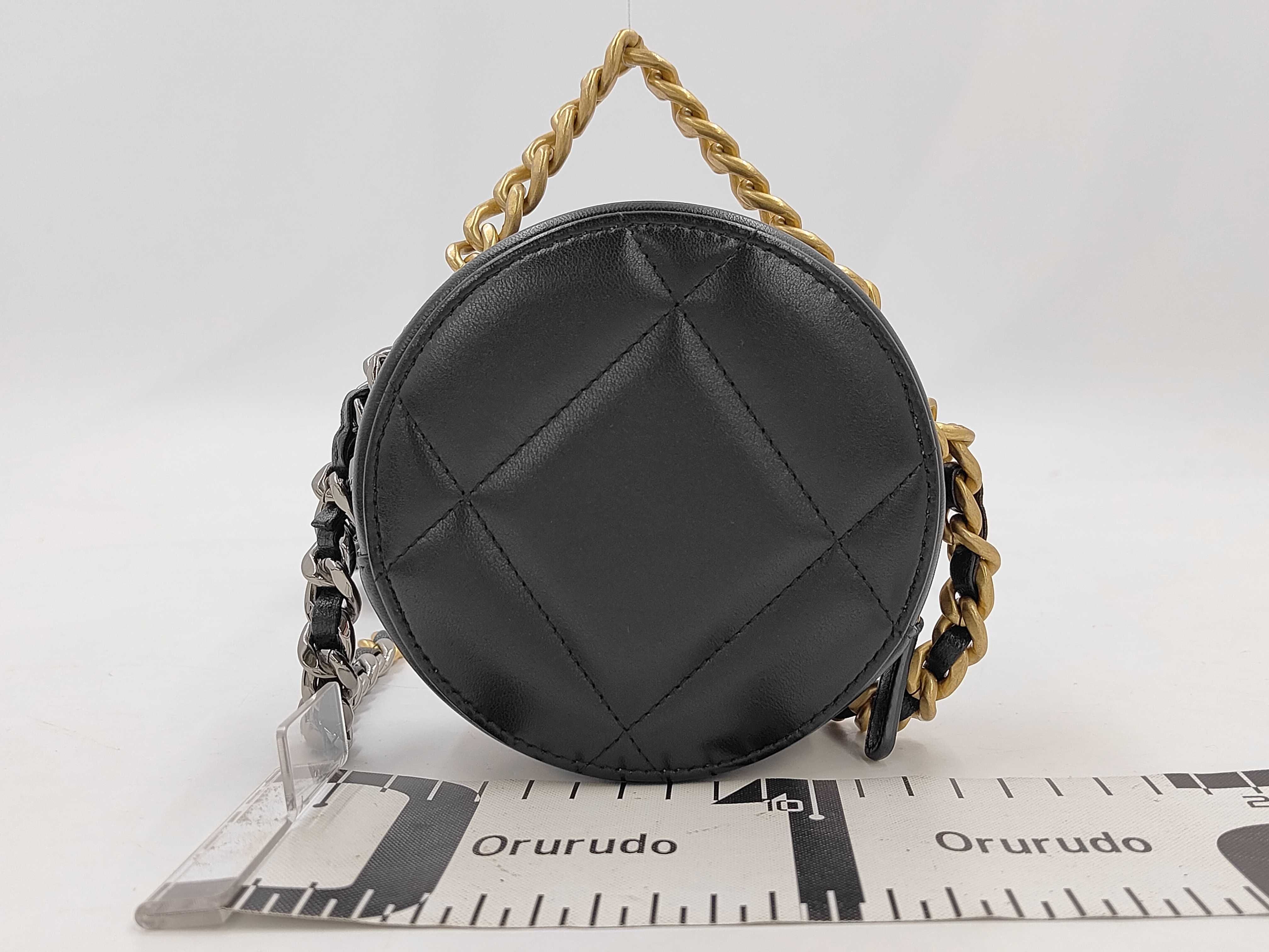 19 Round Chain Shoulder Bag — view 2