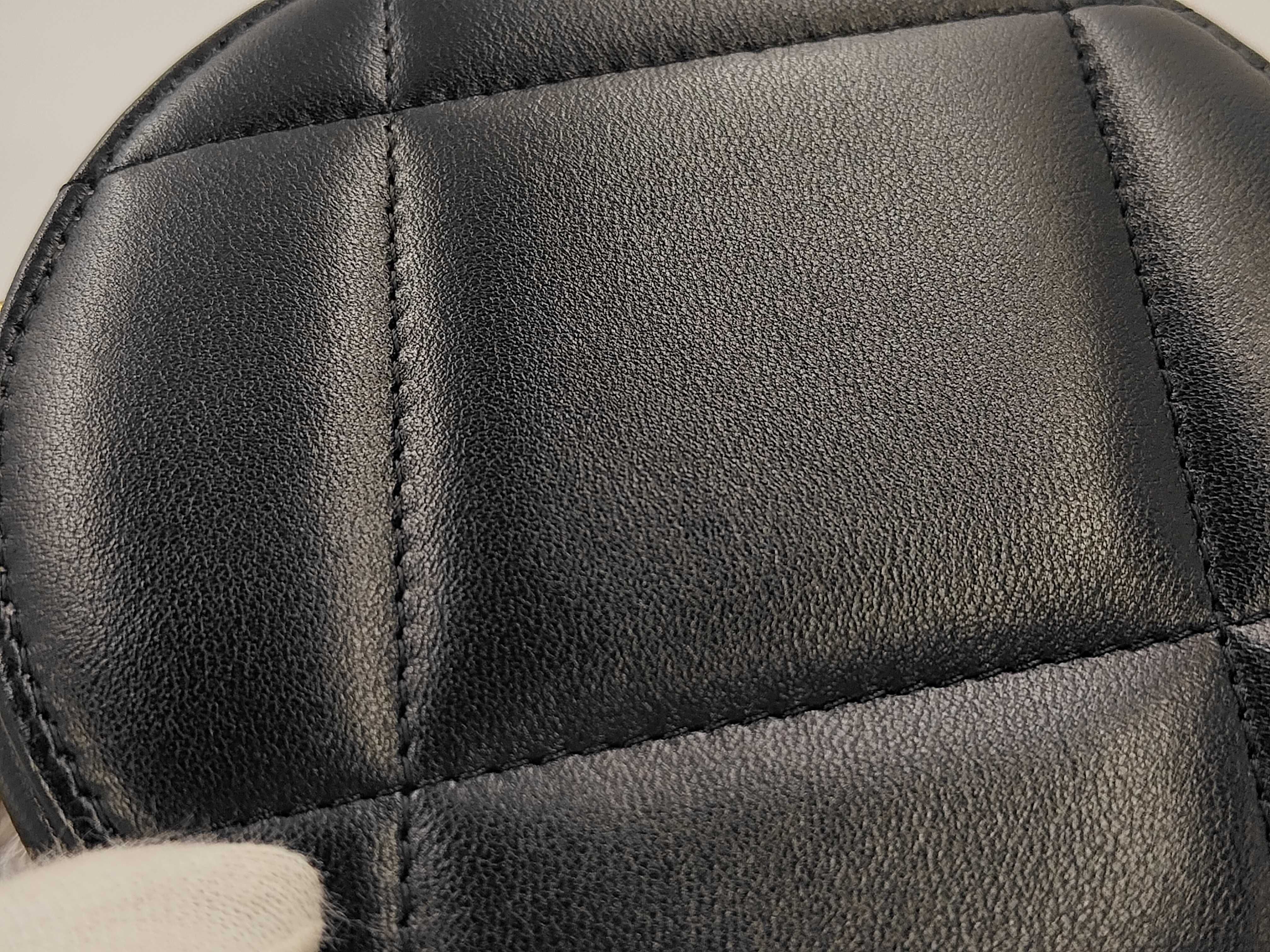 19 Round Chain Shoulder Bag — view 11