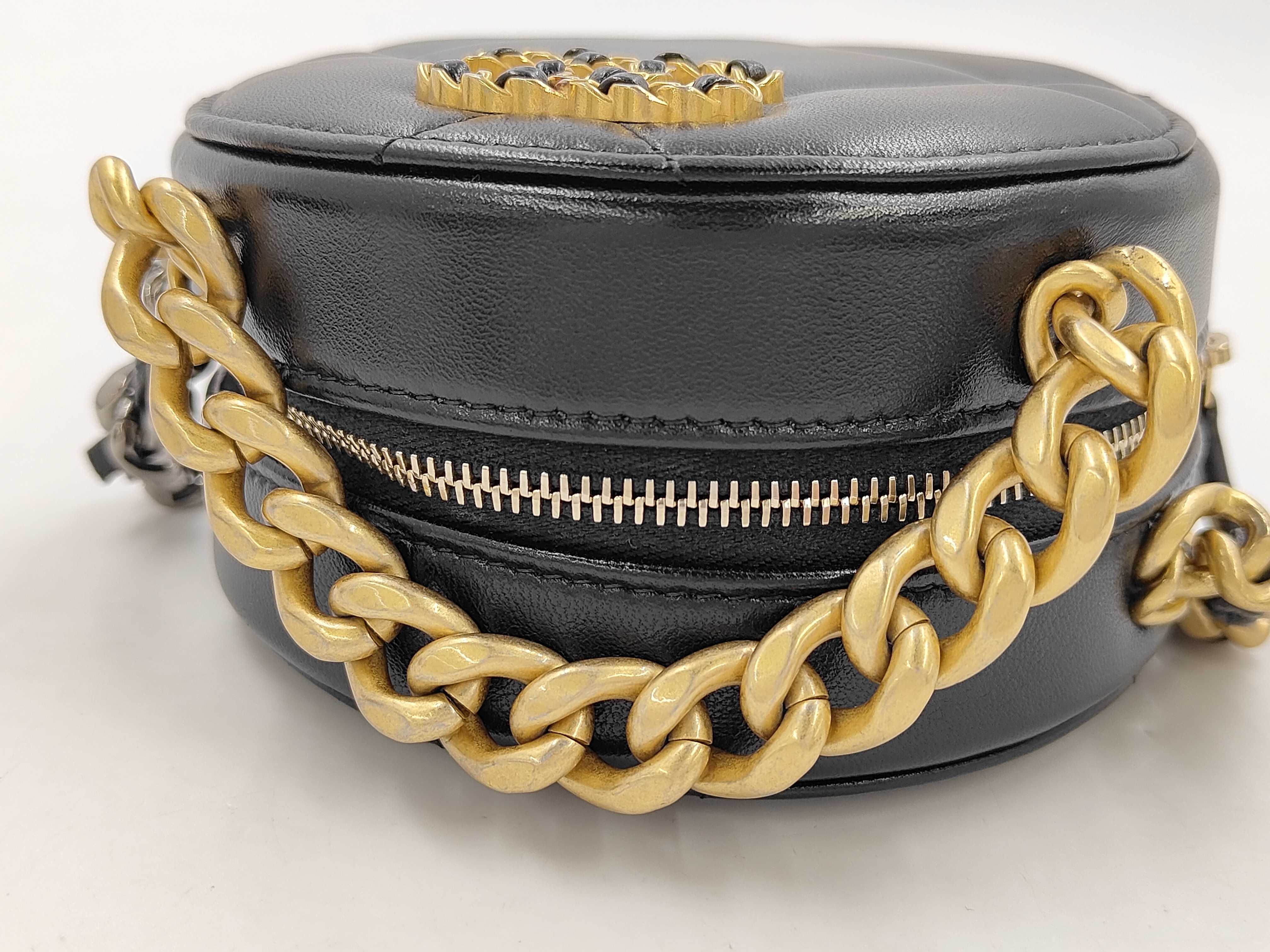 19 Round Chain Shoulder Bag — view 3