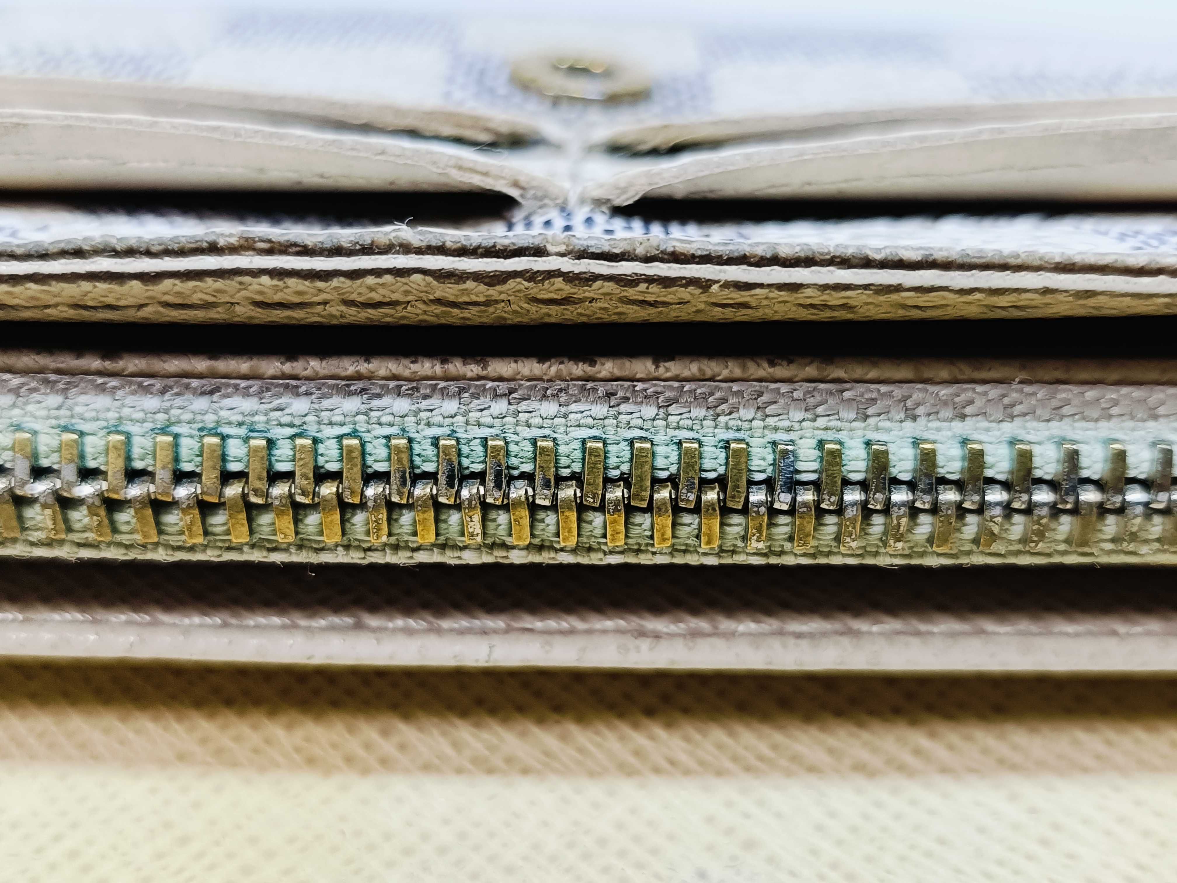 Damier Azur Portefeuille Sarah Wallet — view 11