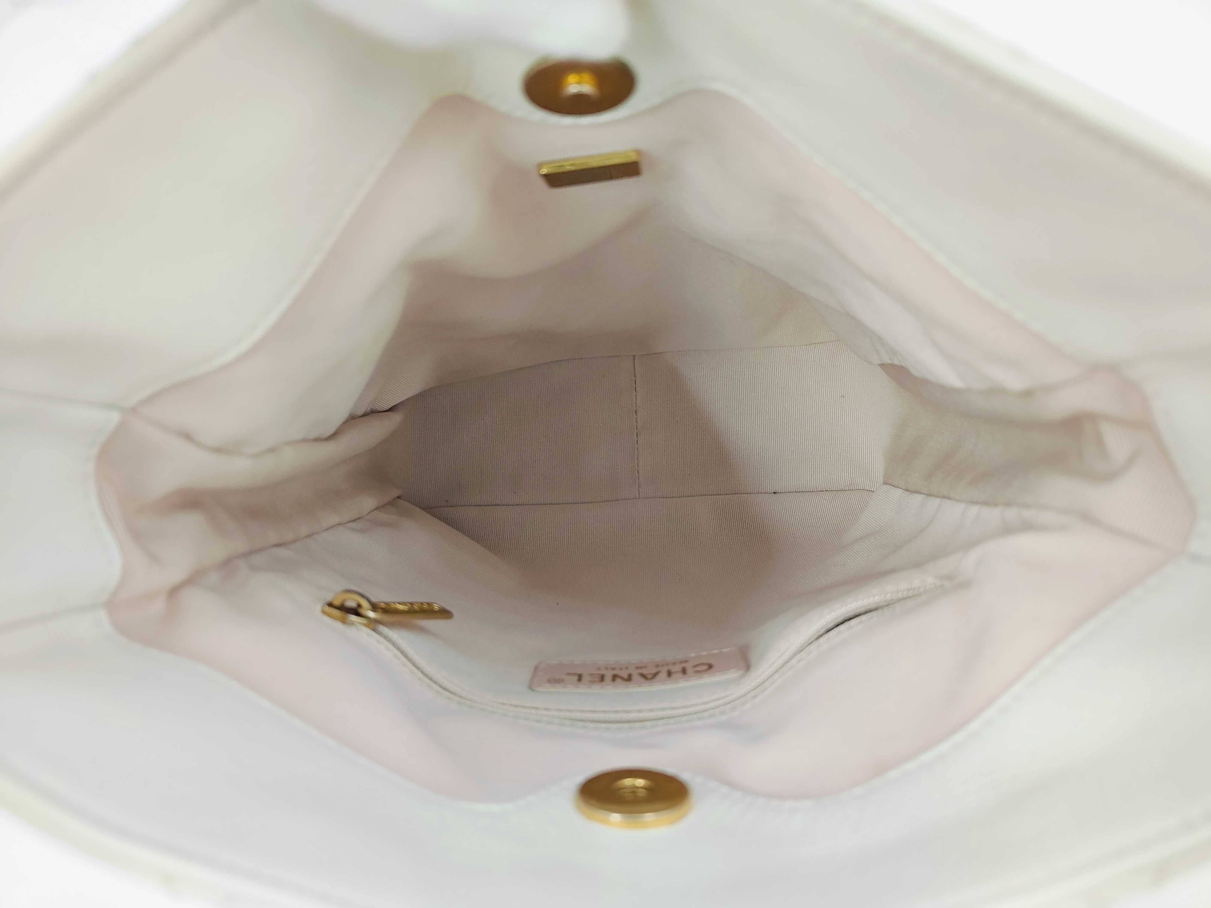 Matelassé Drawstring Chain Shoulder Bag — view 9