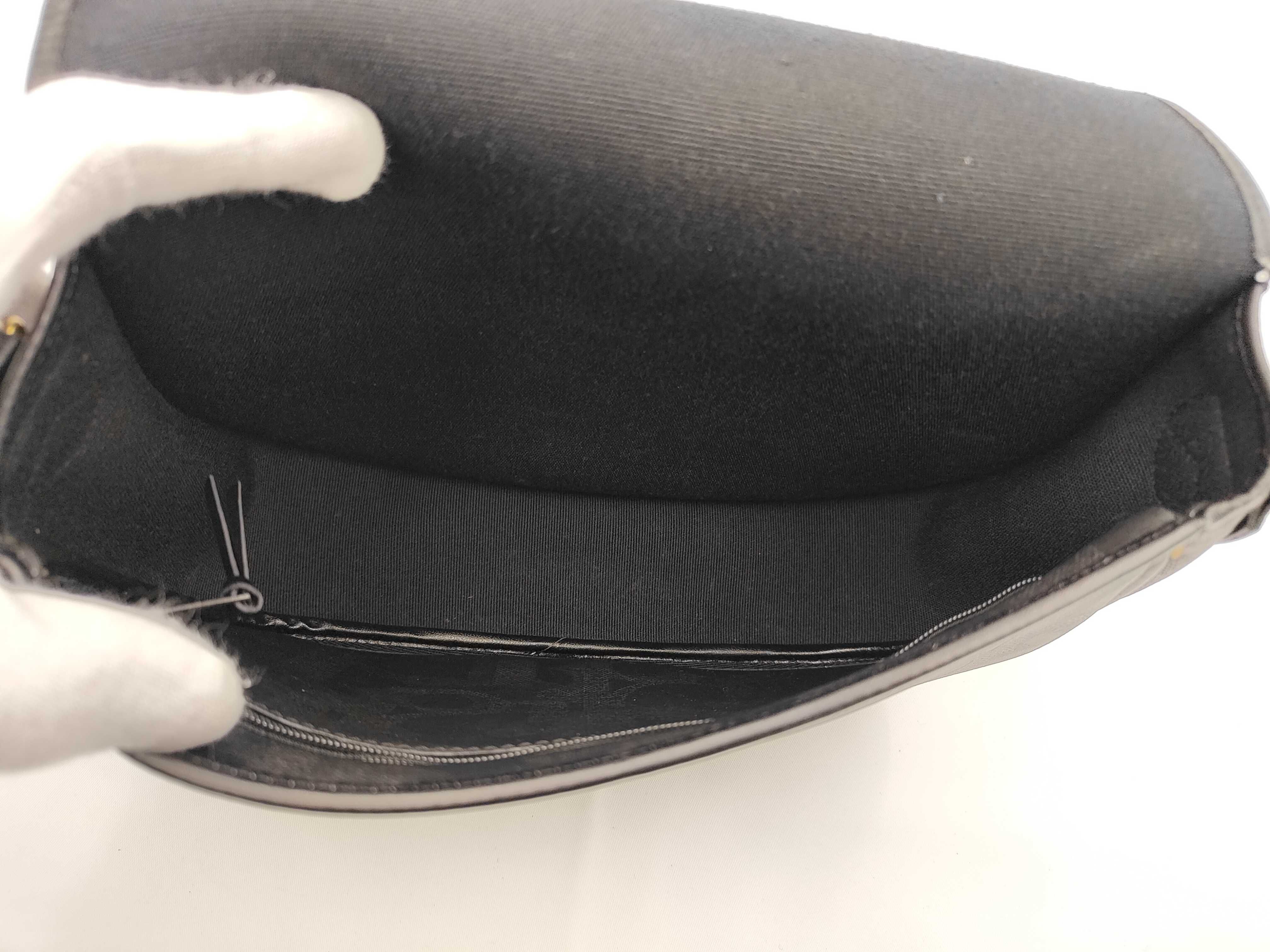 Flap Trotter Shoulder Bag — view 9