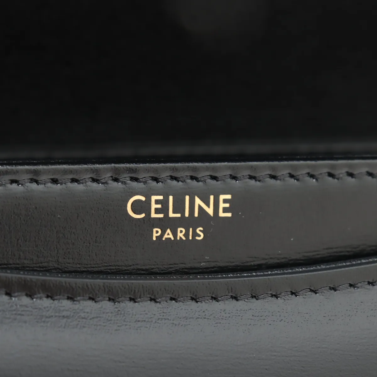 Triomphe Bouzas Leather Shoulder Bag Black — view 11
