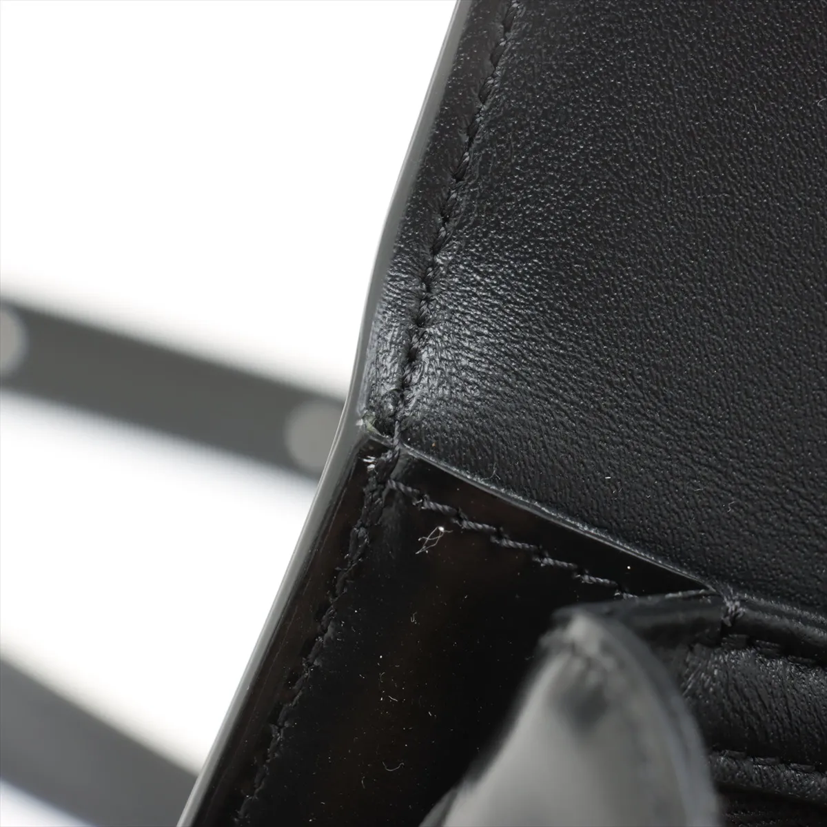 Triomphe Bouzas Leather Shoulder Bag Black — view 13