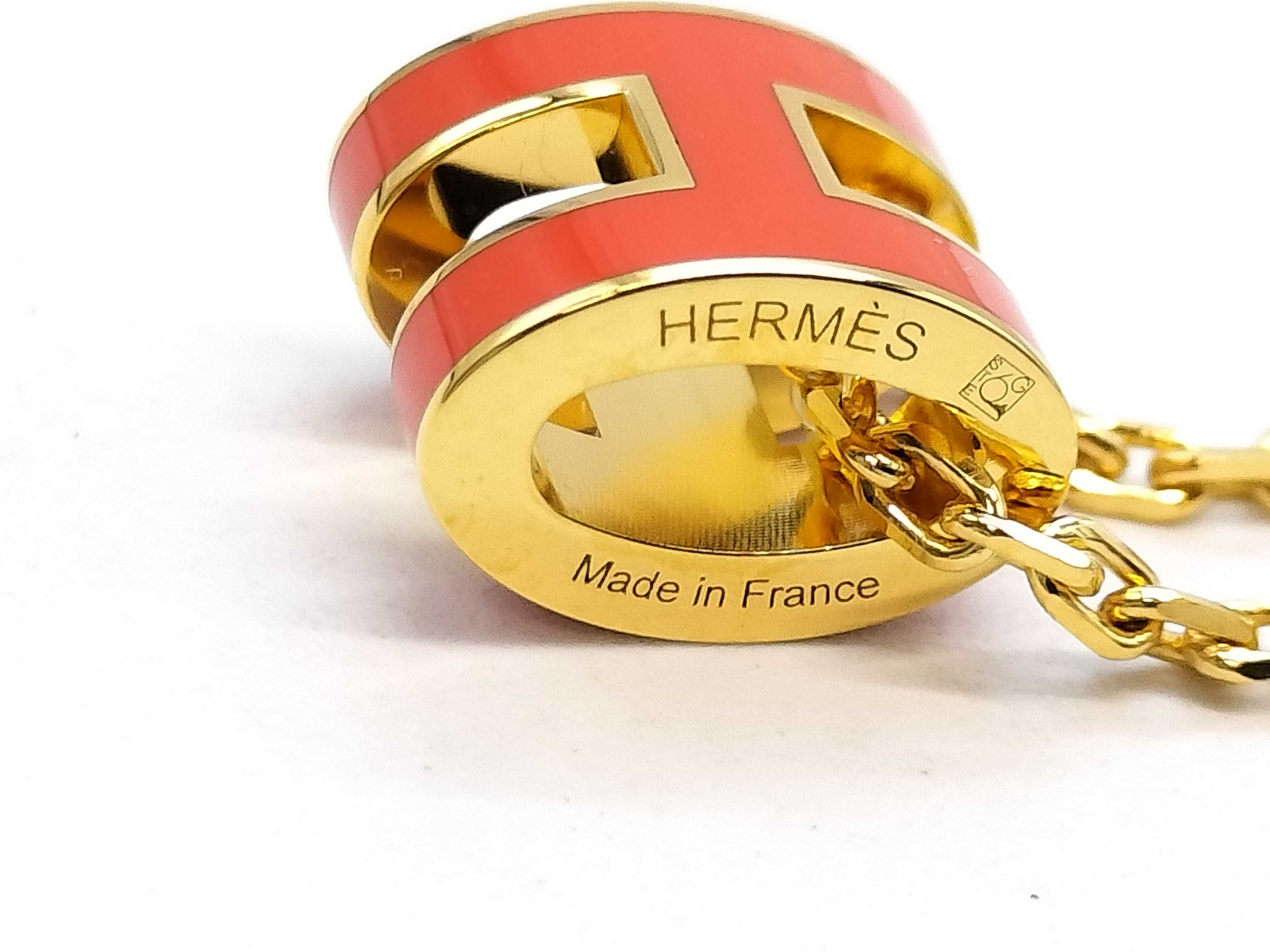 Pop H Necklace — view 4