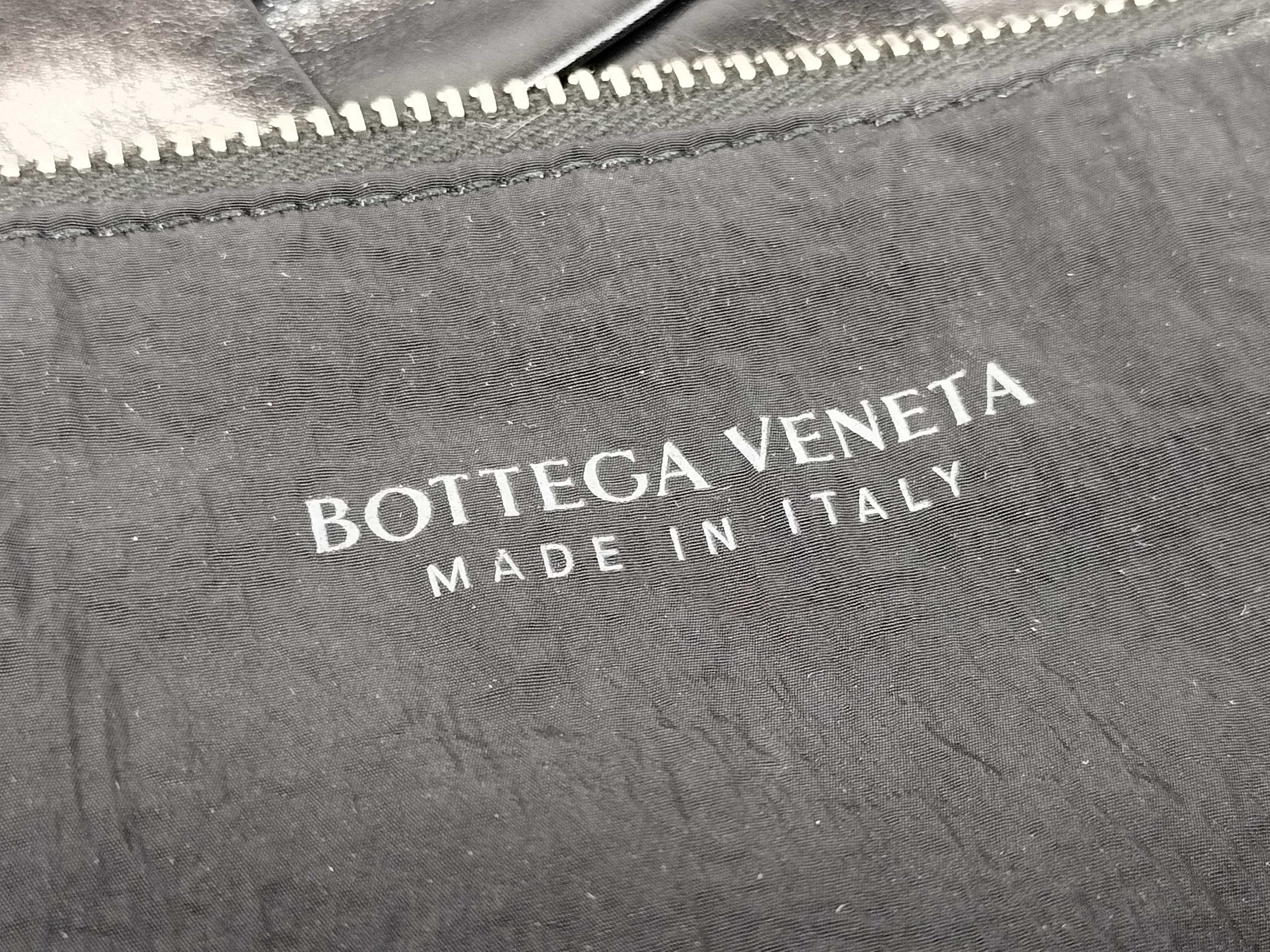 Intrecciato Maxi Cassette Shoulder Bag — view 12