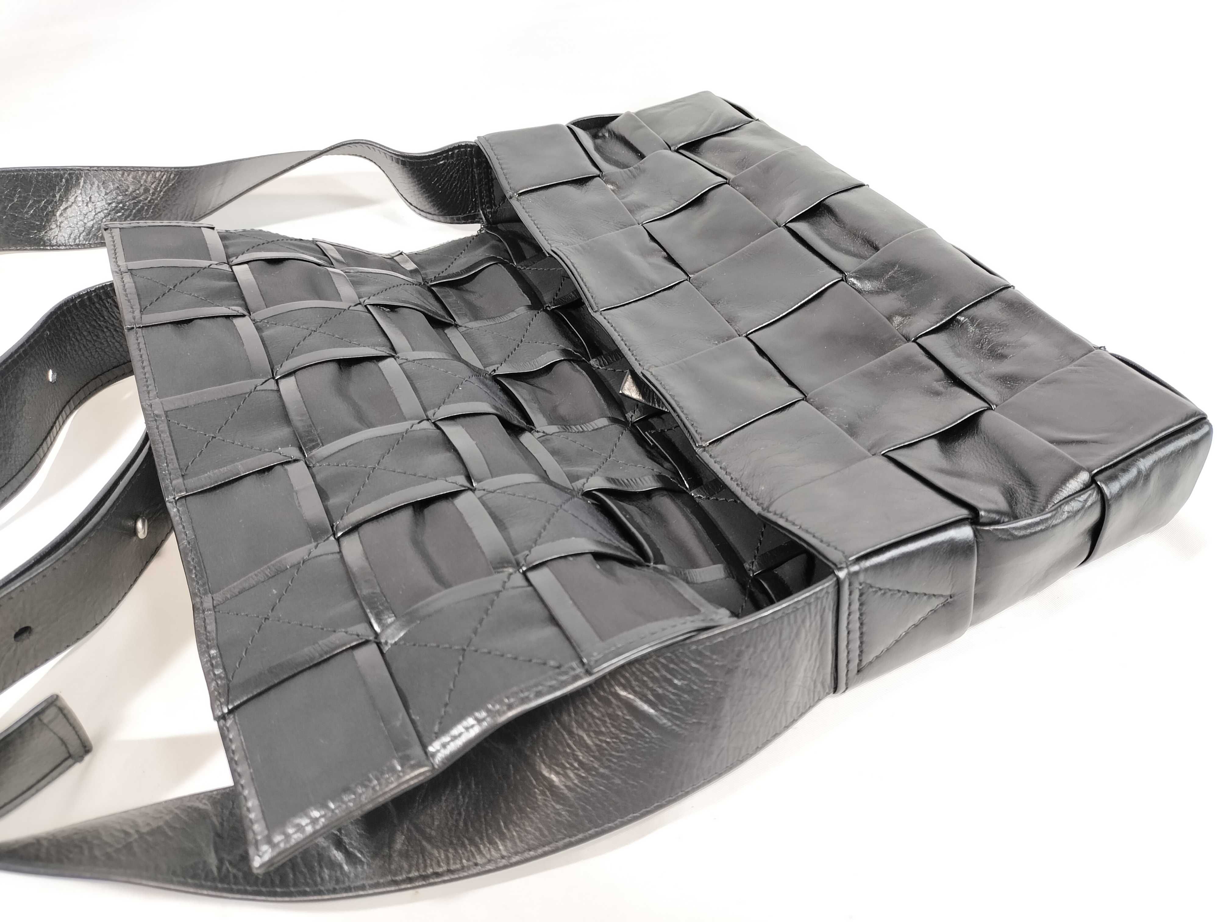 Intrecciato Maxi Cassette Shoulder Bag — view 8