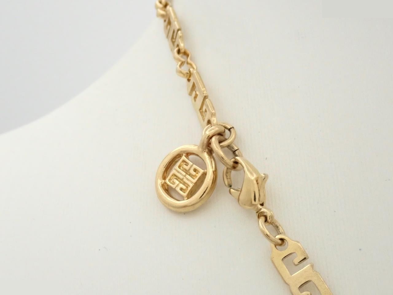 Other lines: precious metals, necklaces, pendants — view 2