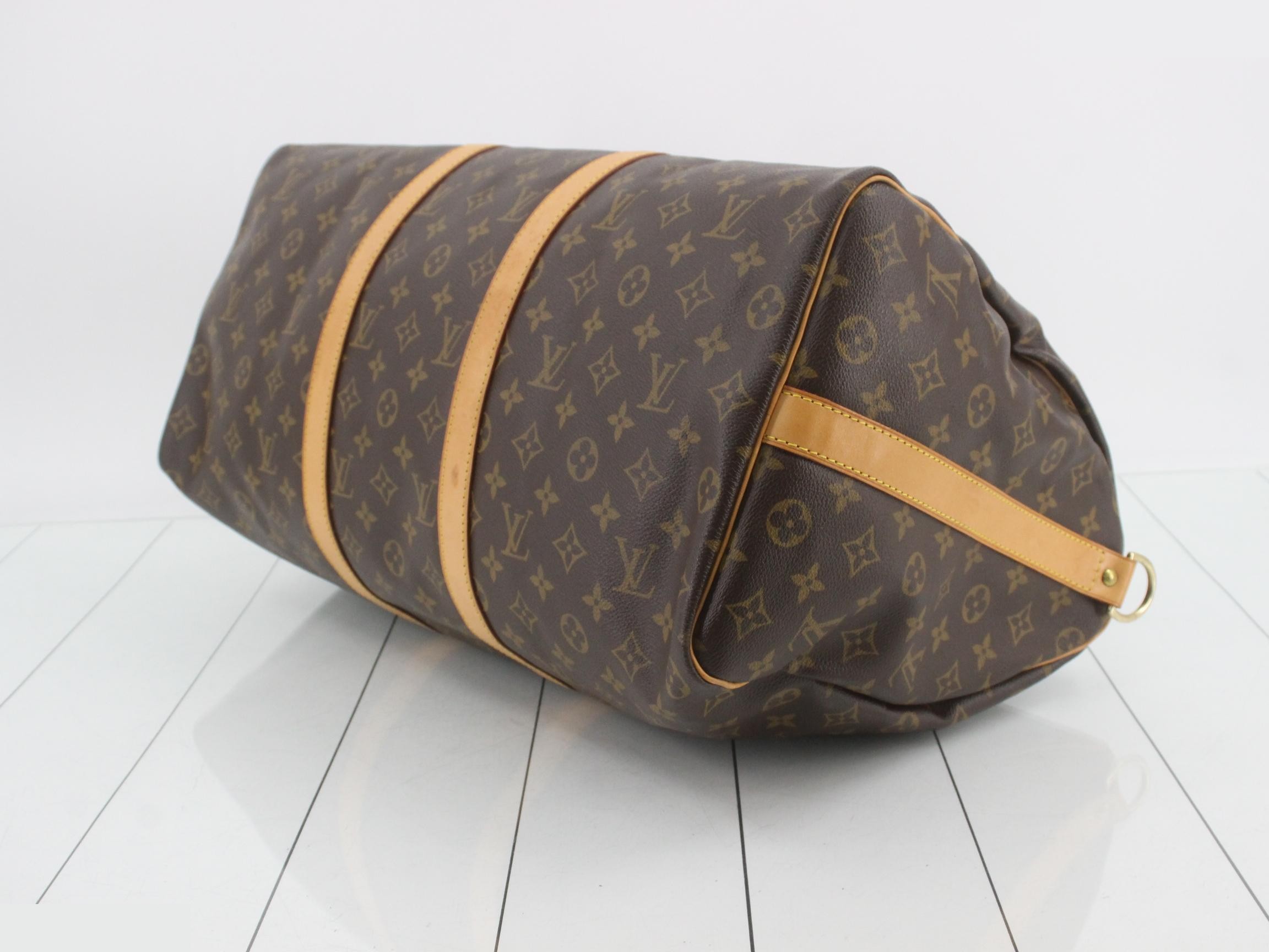 Keepall Bandoulière 50 FL0073 - Includes strap, handle, name tag, and key. — view 6