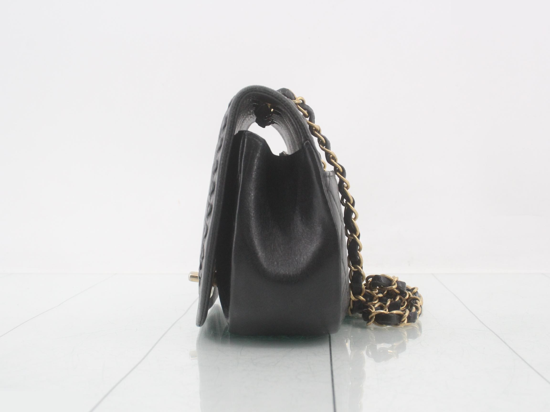 Matelassé (bag) - Shoulder bag — view 3