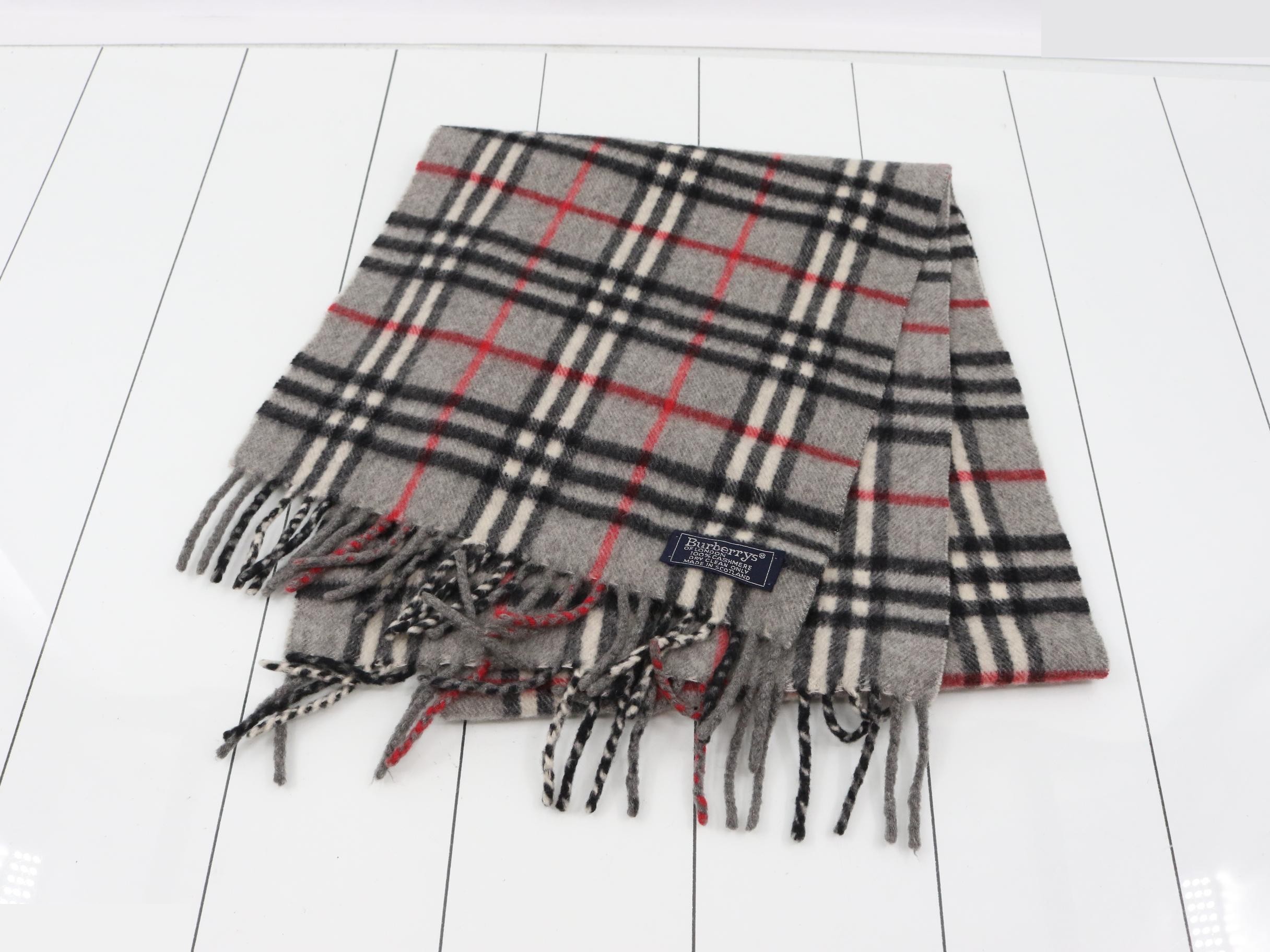 Other lines: Small items, accessories, and scarves — view 2