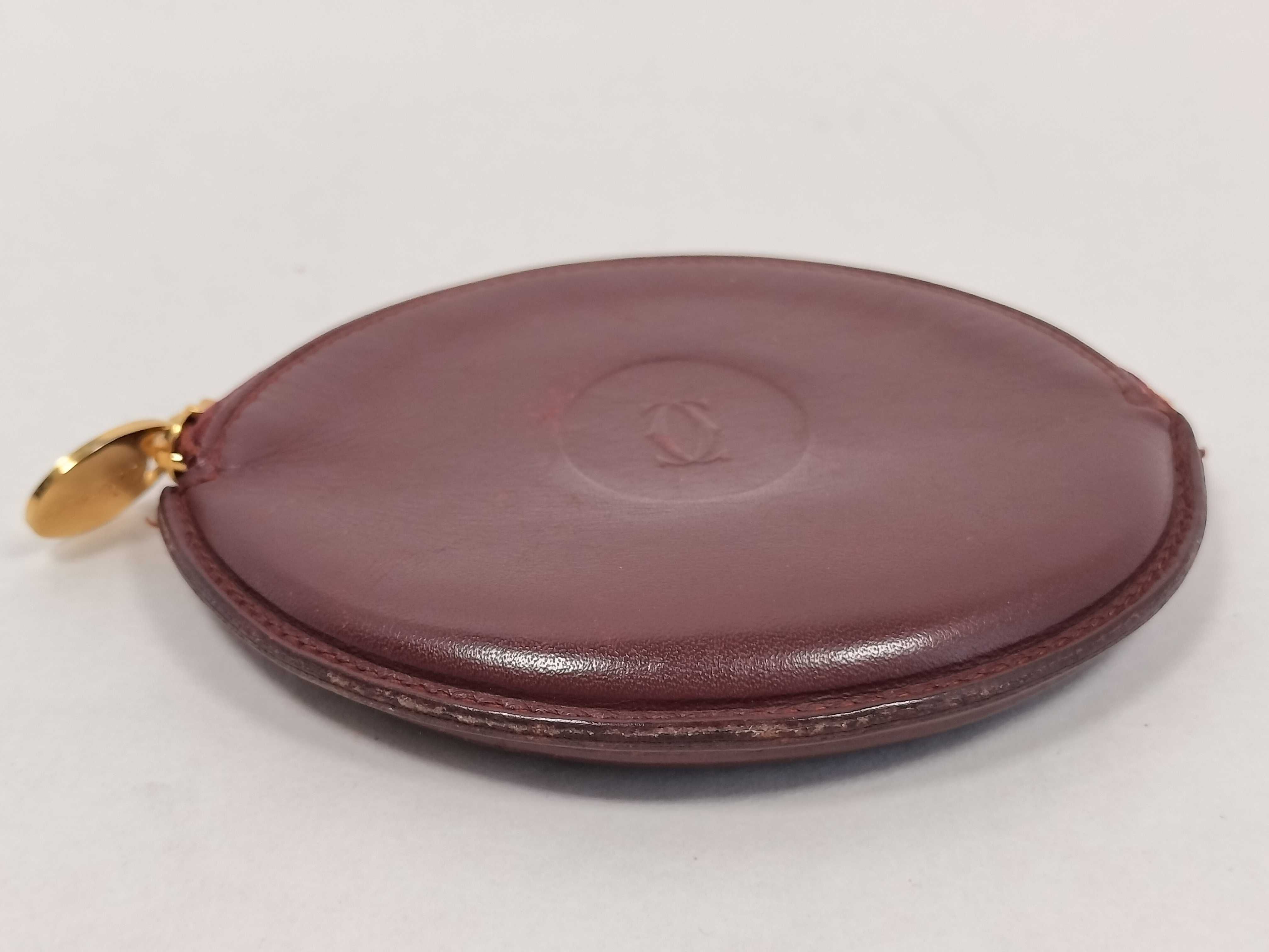 Must Coin Case — view 3
