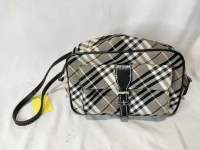 Blue Label Nova Check Shoulder Bag - Canvas x Leather