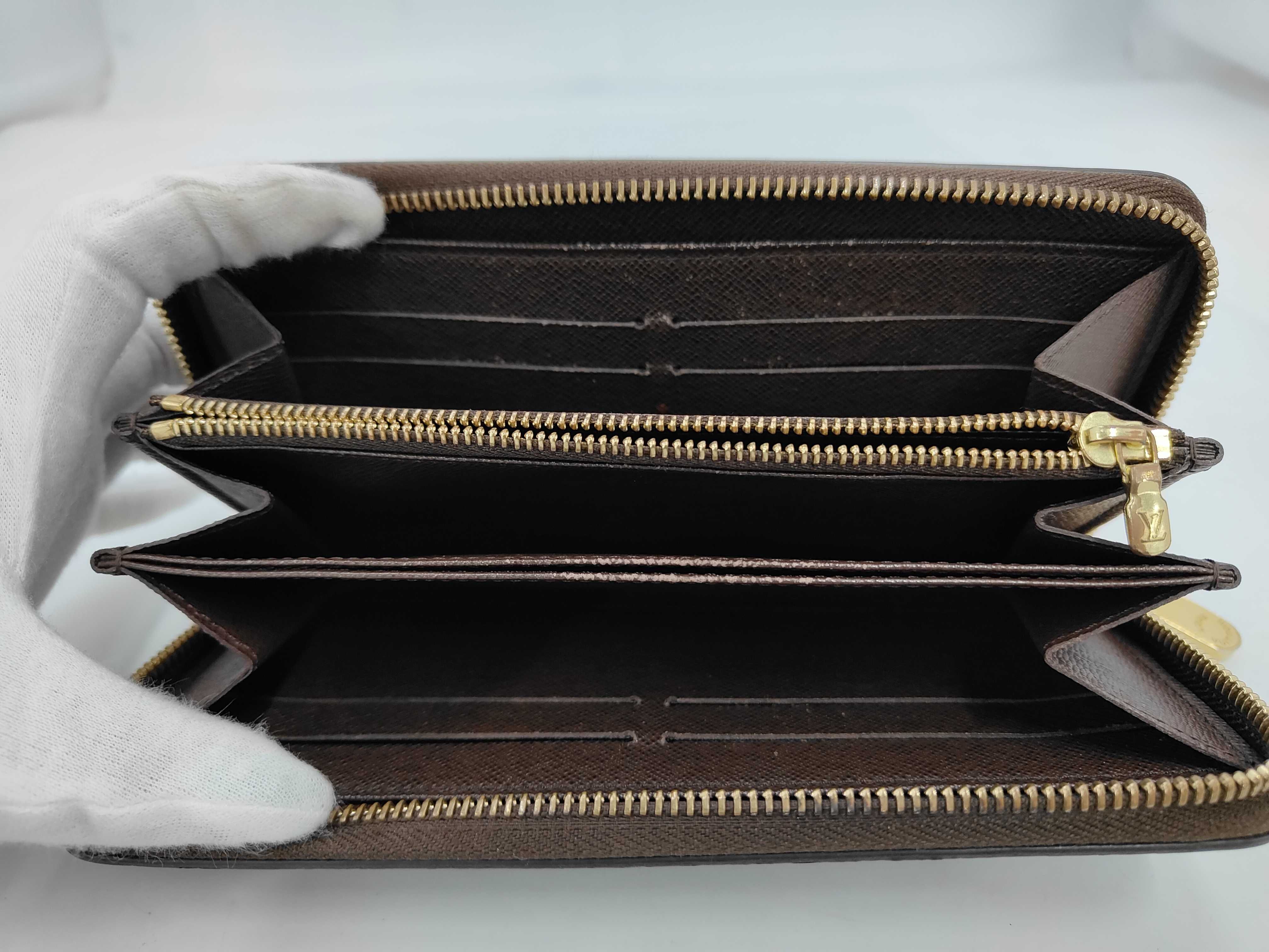 Damier LV Damier Long Wallet with Box and Dust Bag — view 7