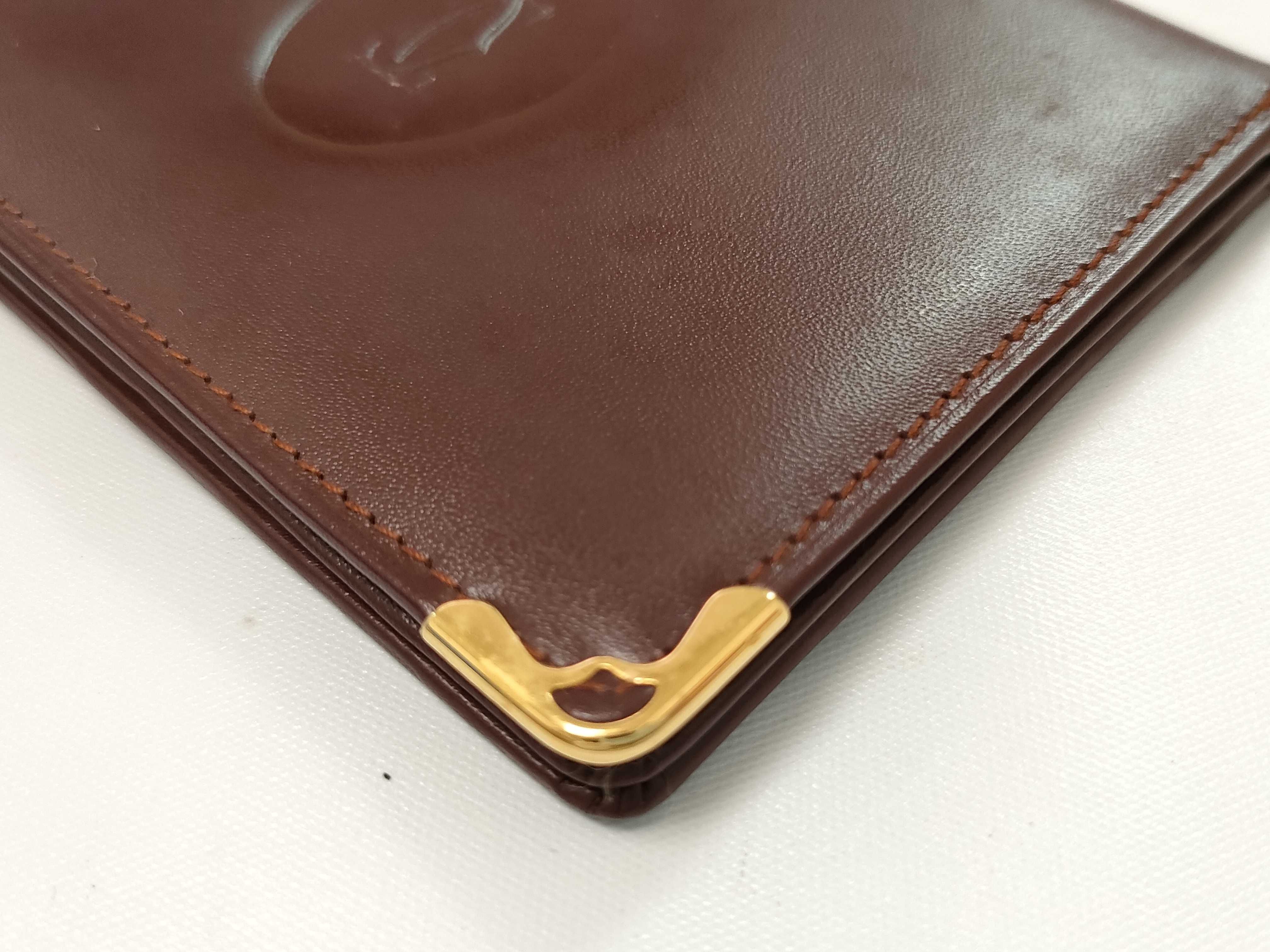 must line wallet — view 2
