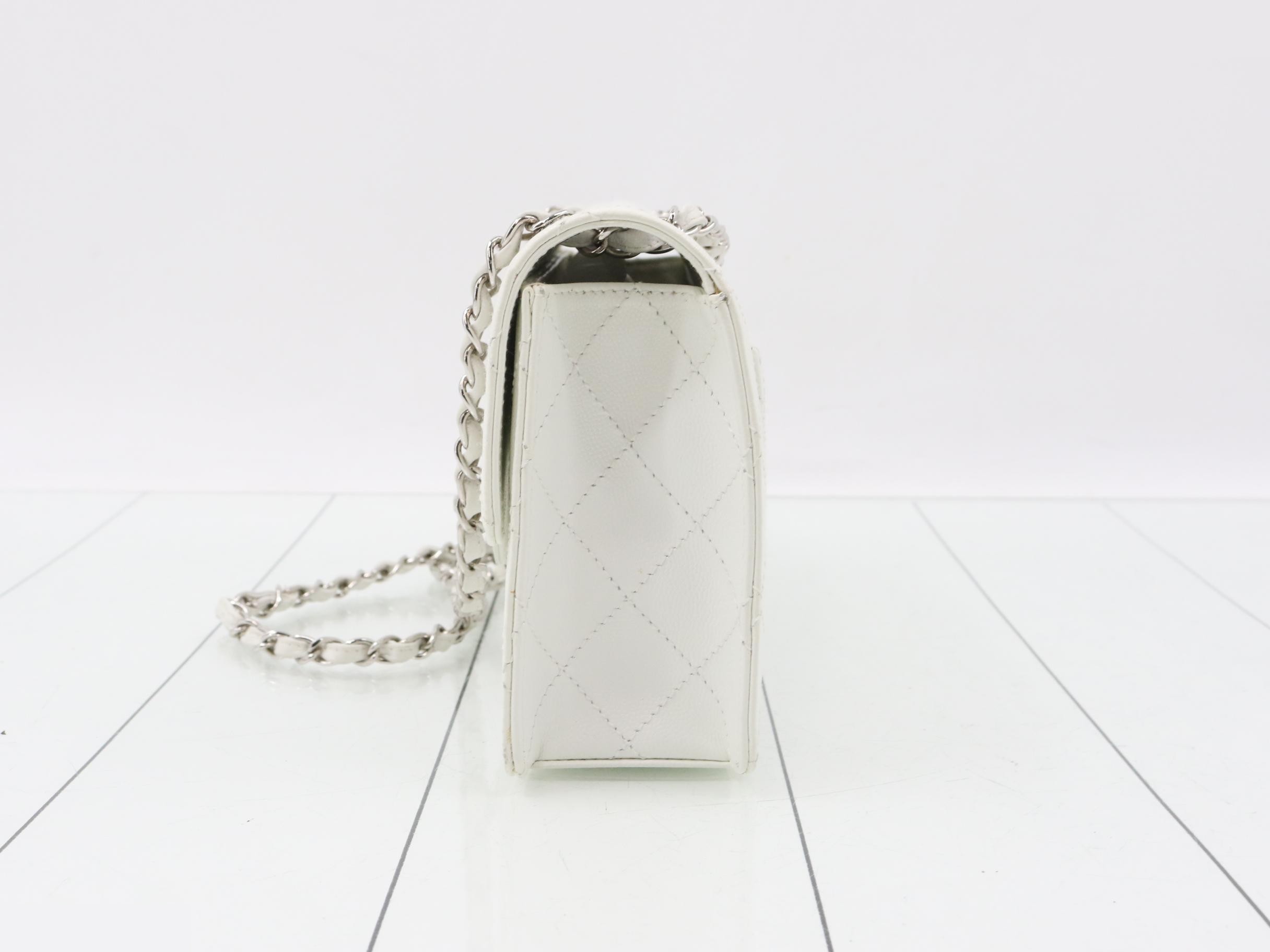Matelassé caviar leather chain shoulder bag, model number 5. — view 3