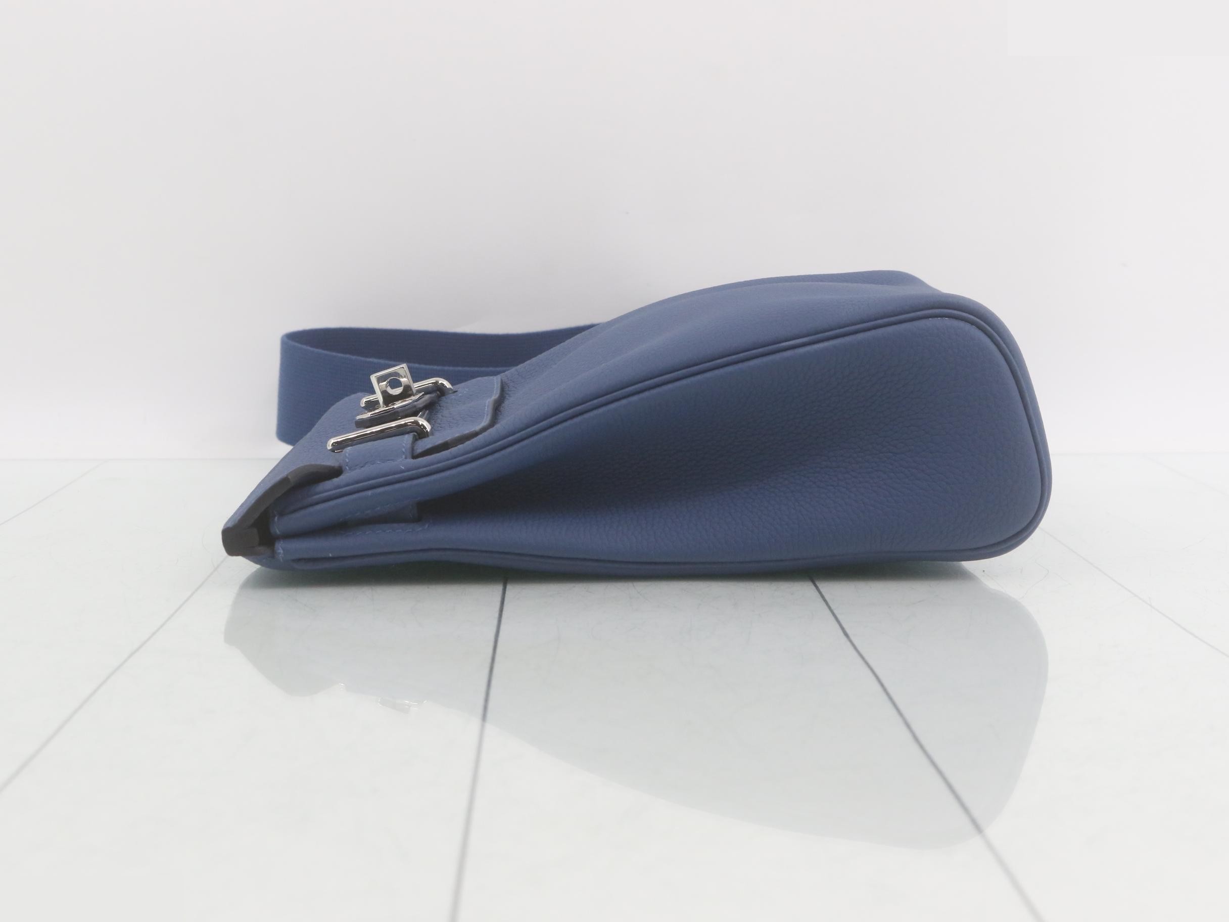Akkad PM — view 4