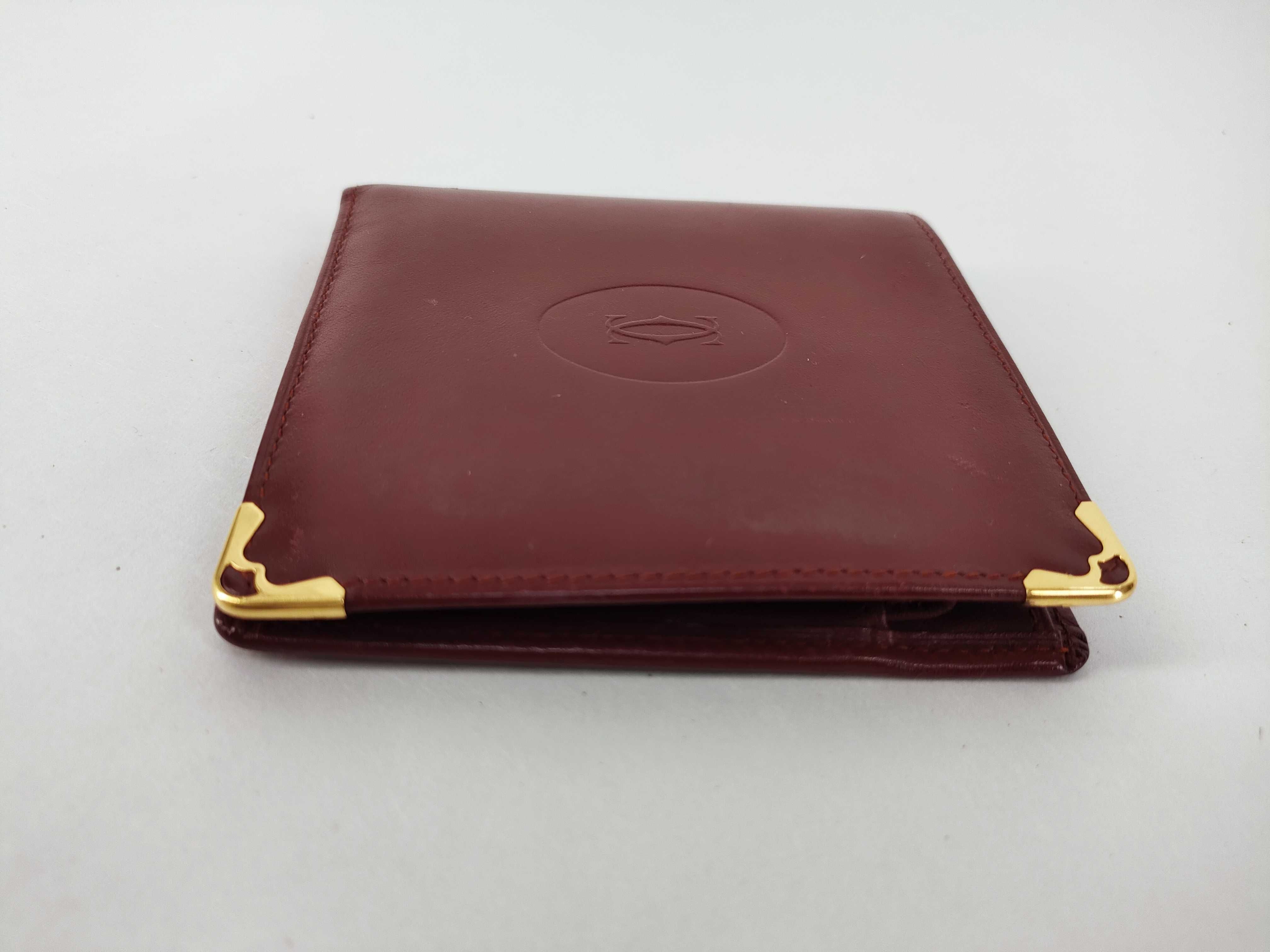 Must line wallet — view 5