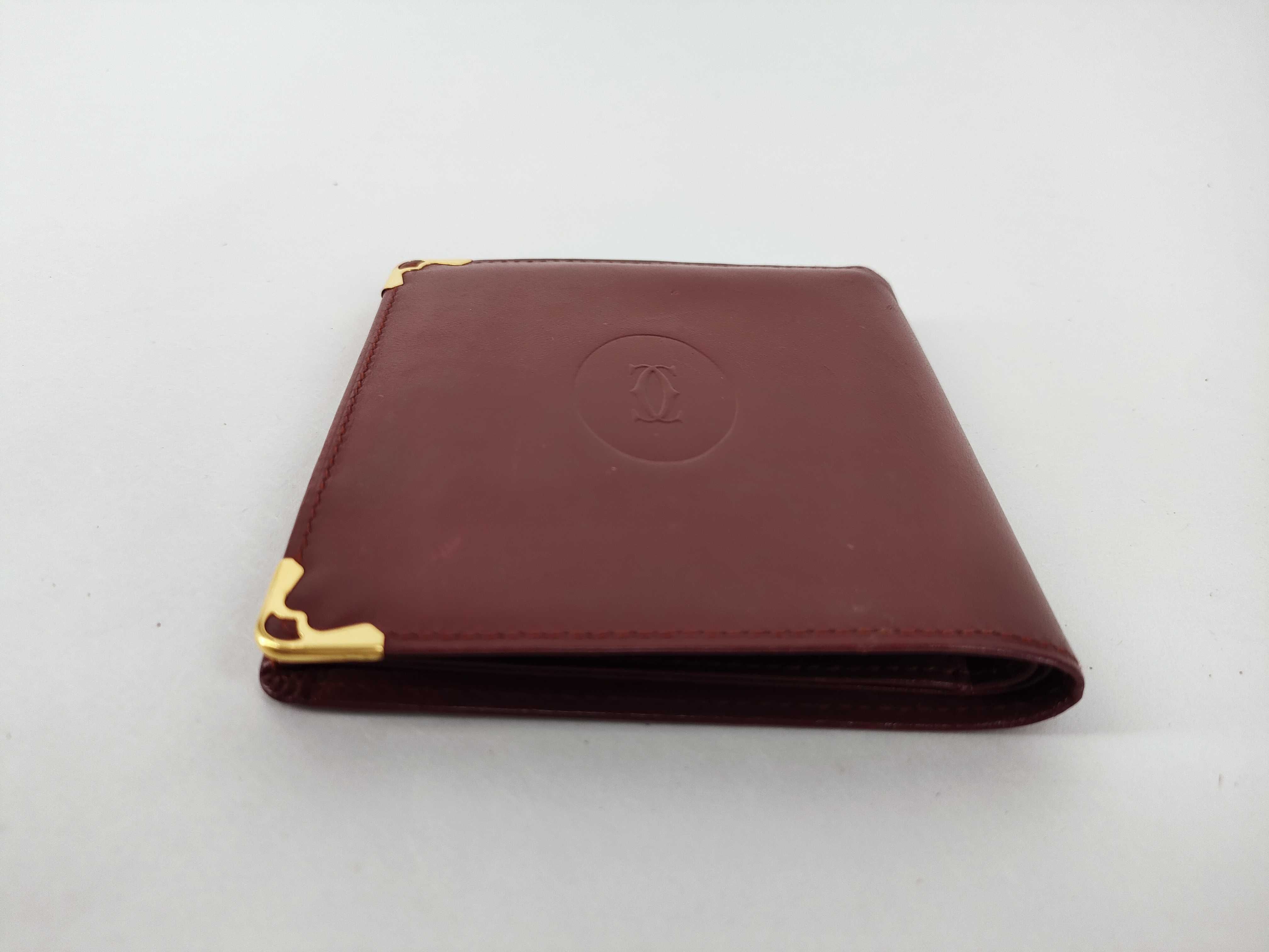 Must line wallet — view 6