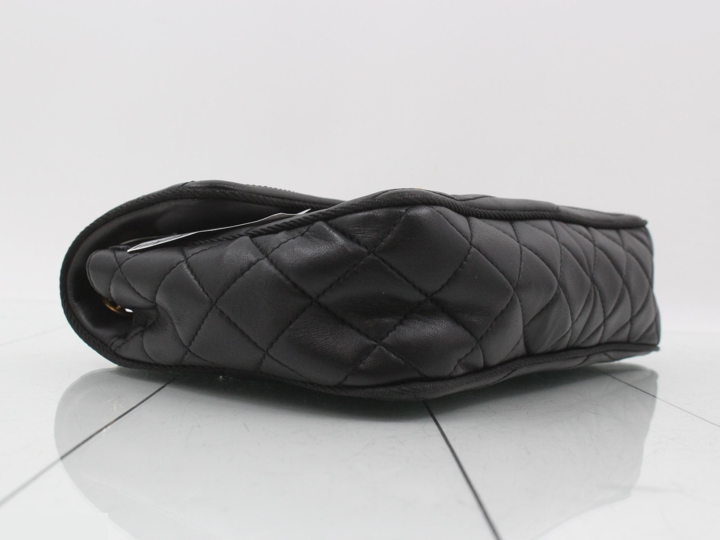 Leather, wave stitching, Coco Mark, chain shoulder bag — view 5