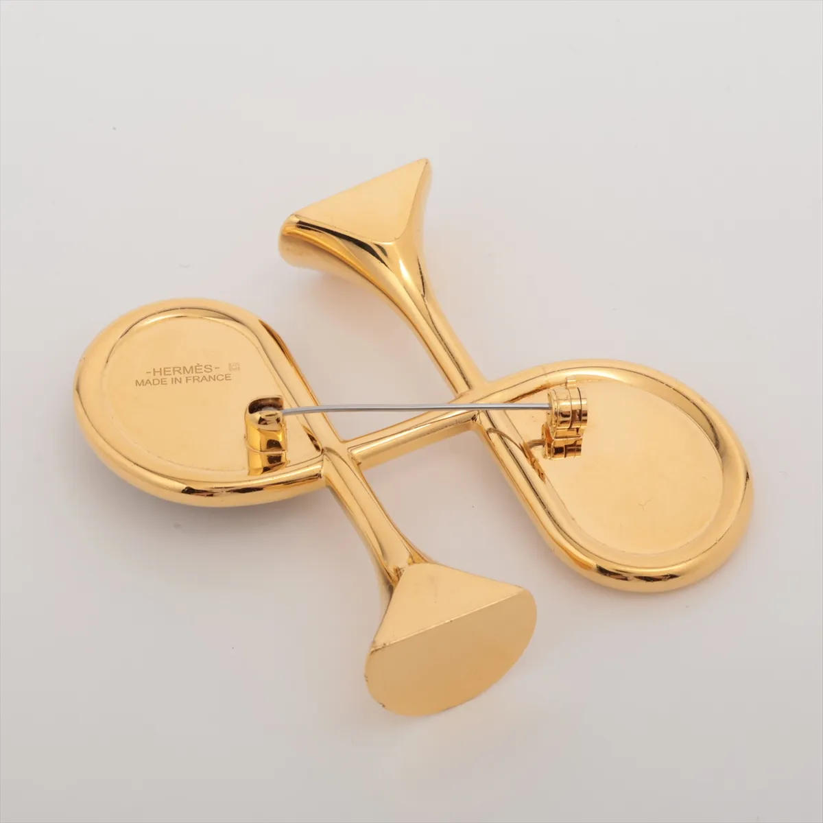 Col H brooch, gold and black, GP leather, dents, — view 2