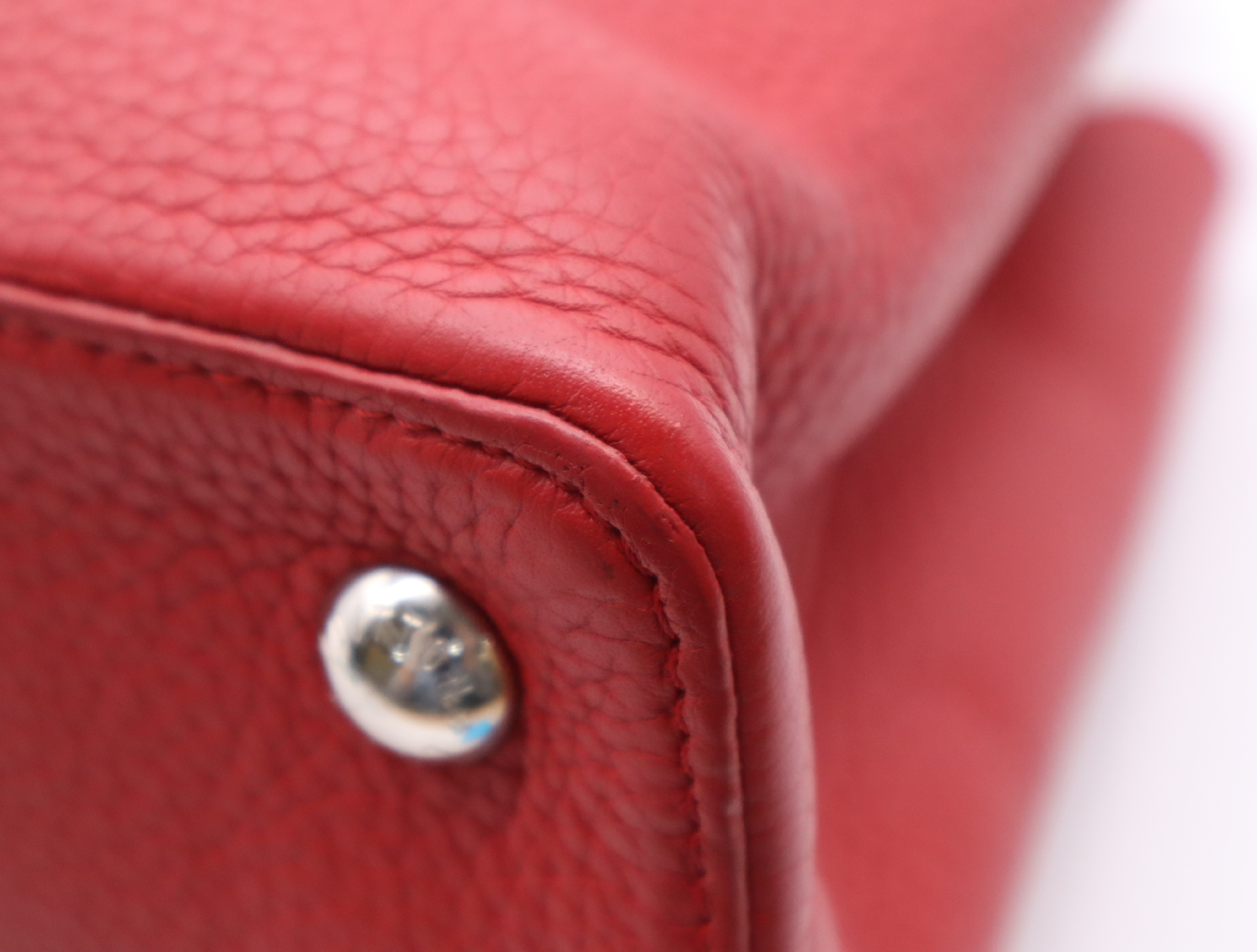 M42237 Taurillon Capucines PM Red Handbag with Shoulder Strap — view 7
