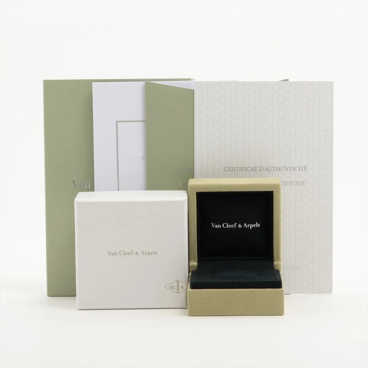 Perlee Ring 750 (PG) 2.0g Size 49 JO491146 VCARPJMF49 — view 6