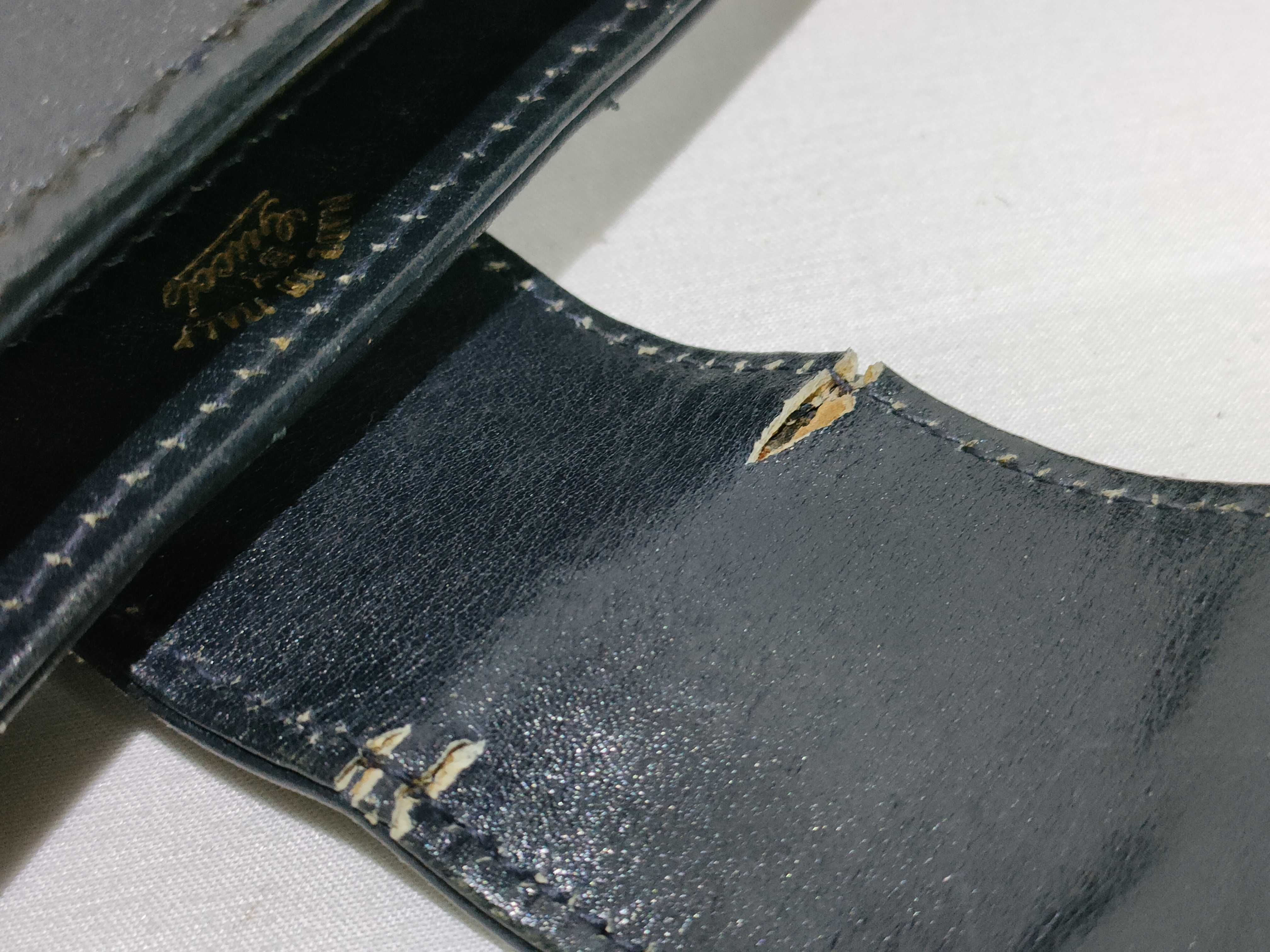 GG Supreme Shoulder Bag (Old GG Hardware) — view 13