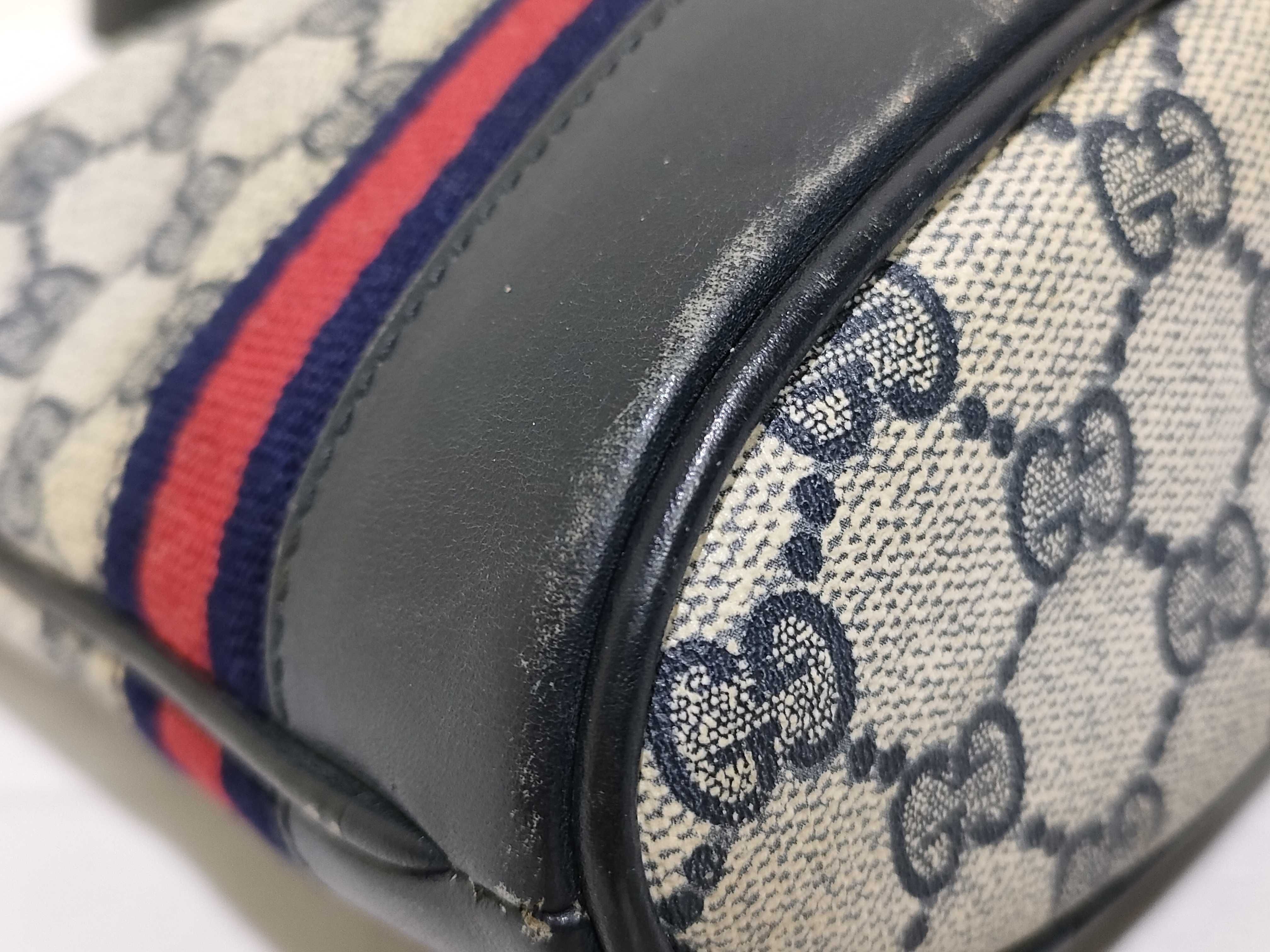 GG Supreme Shoulder Bag (Old GG Hardware) — view 6