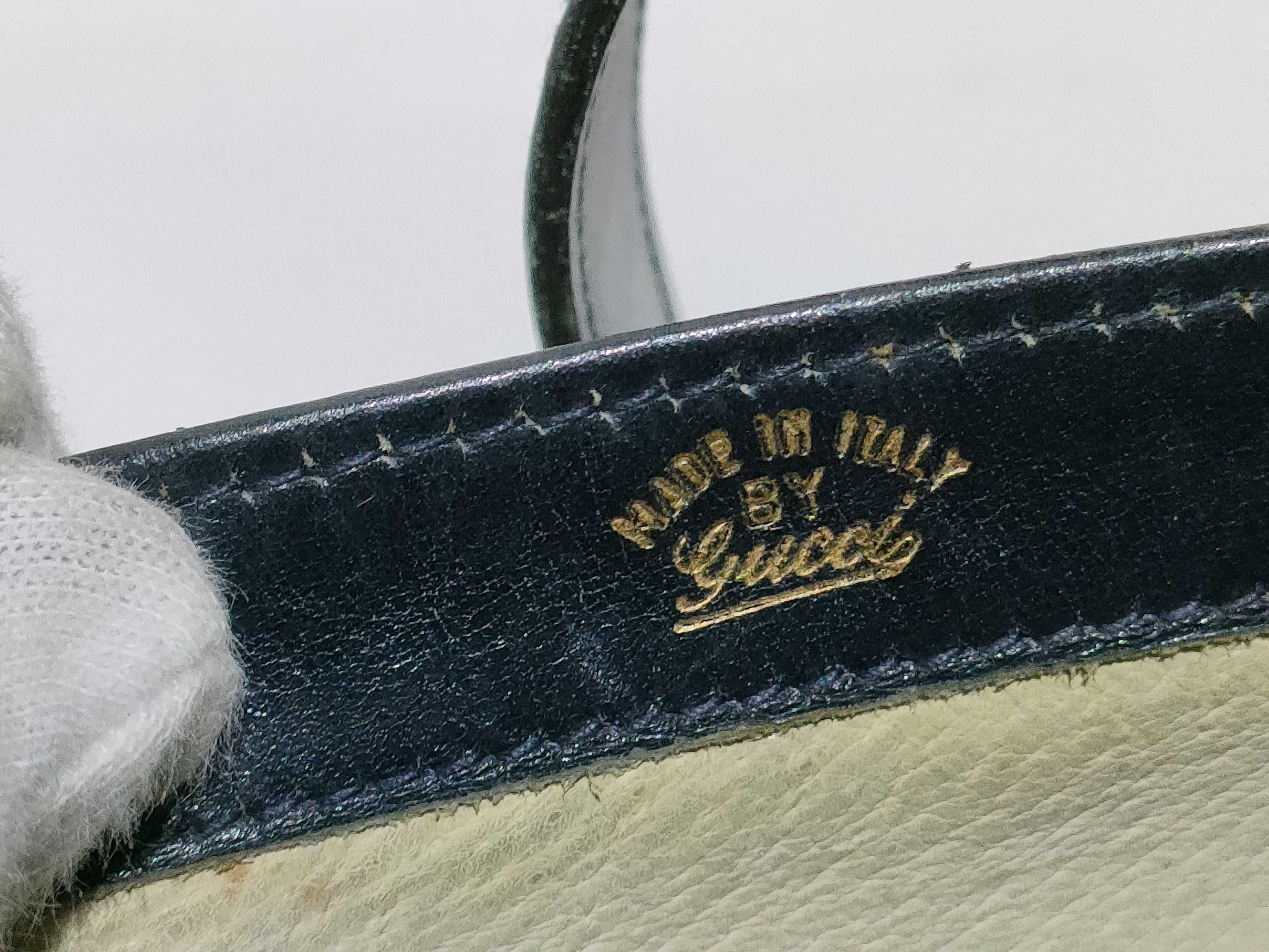 GG Supreme Shoulder Bag (Old GG Hardware) — view 10