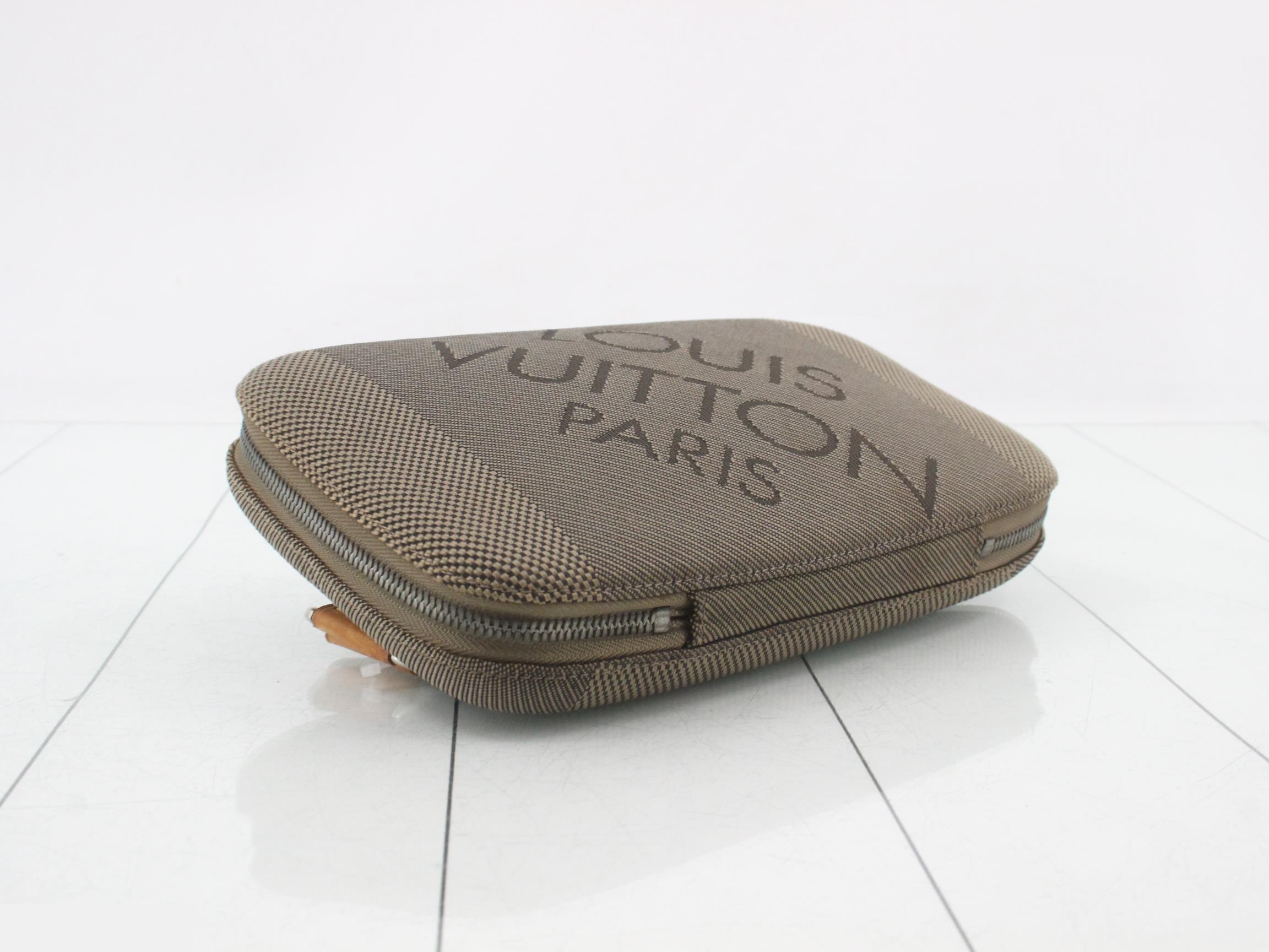Damier Geant Maje Shoulder Bag — view 6