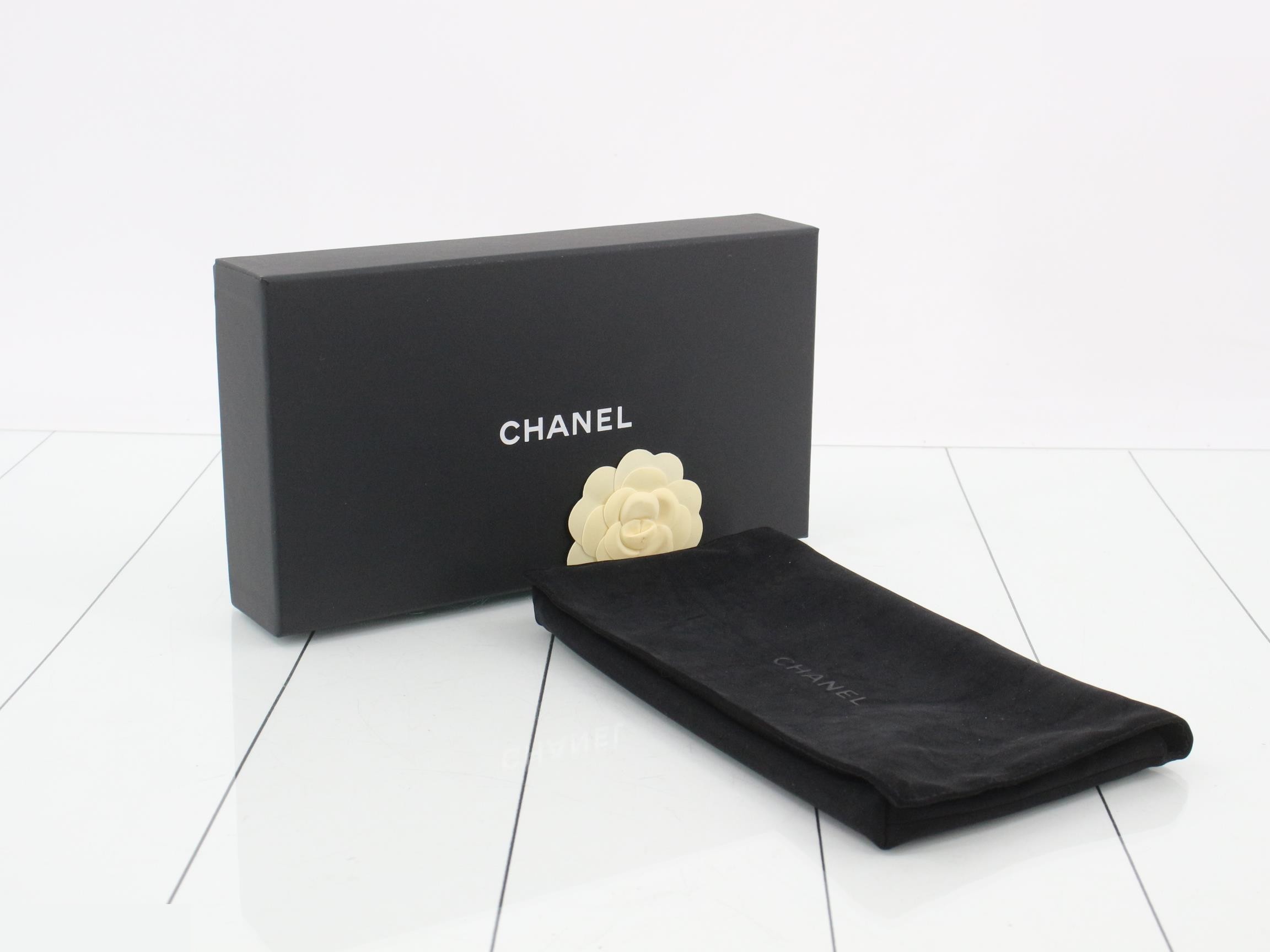 Matelassé (bag) and wallet, caviar leather, Coco mark, pink — view 5