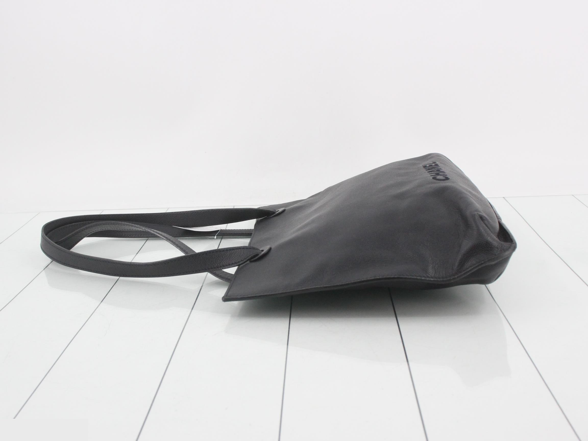 Vintage #5 Tote Bag with Guarantee Card and Logo — view 4