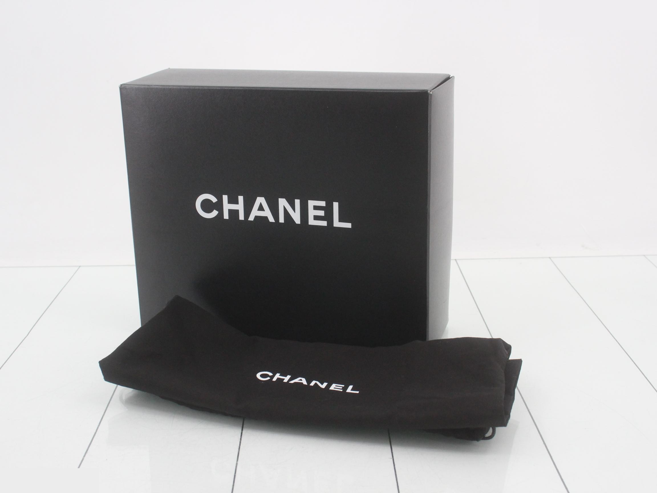 Shoulder bag — view 7