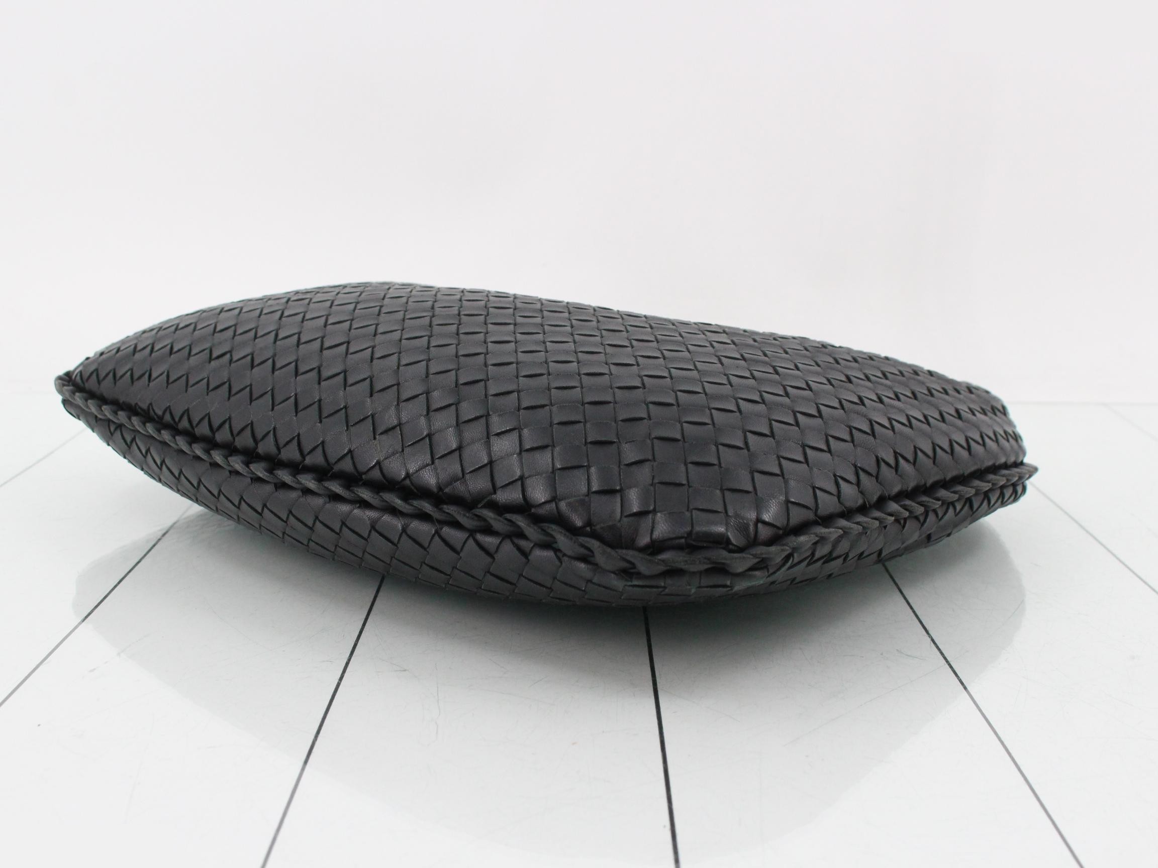 Intrecciato (bag) / Handbag / Hobo — view 6