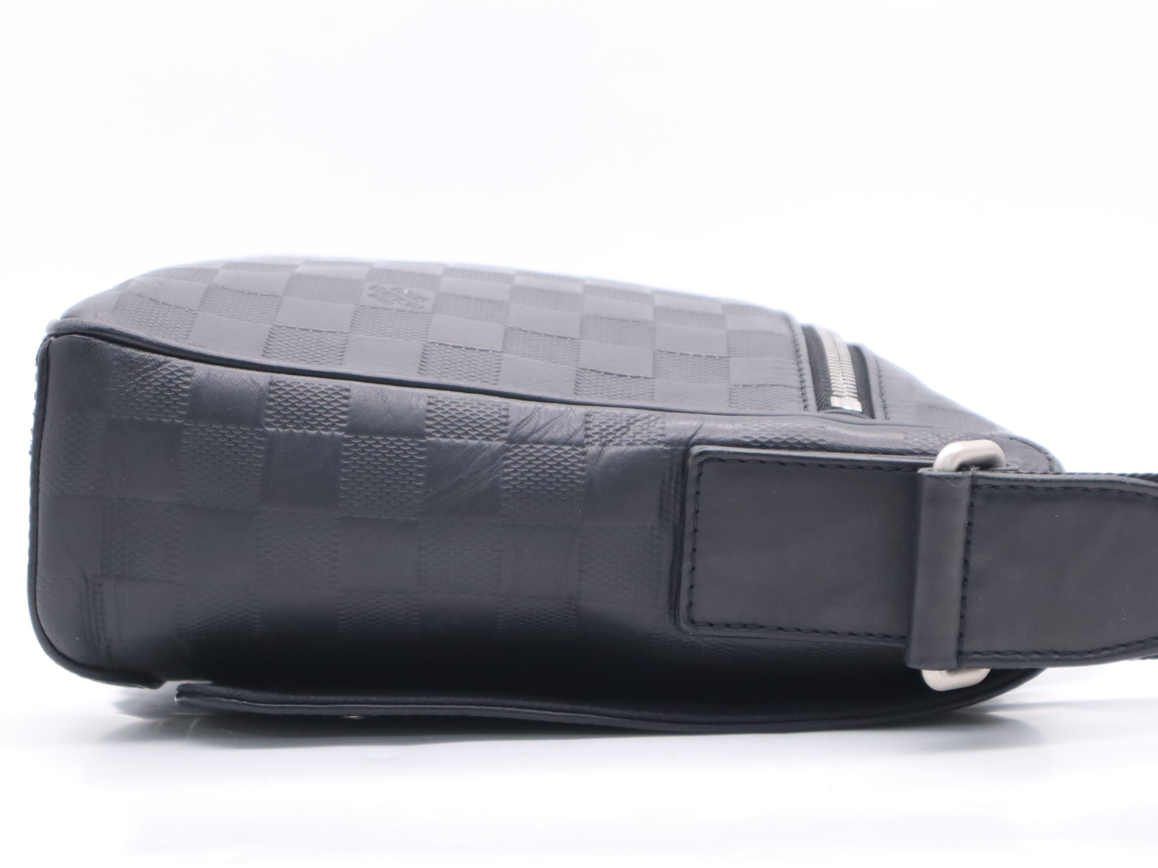 N41033 Damier Infini District PM Black Shoulder Bag — view 5