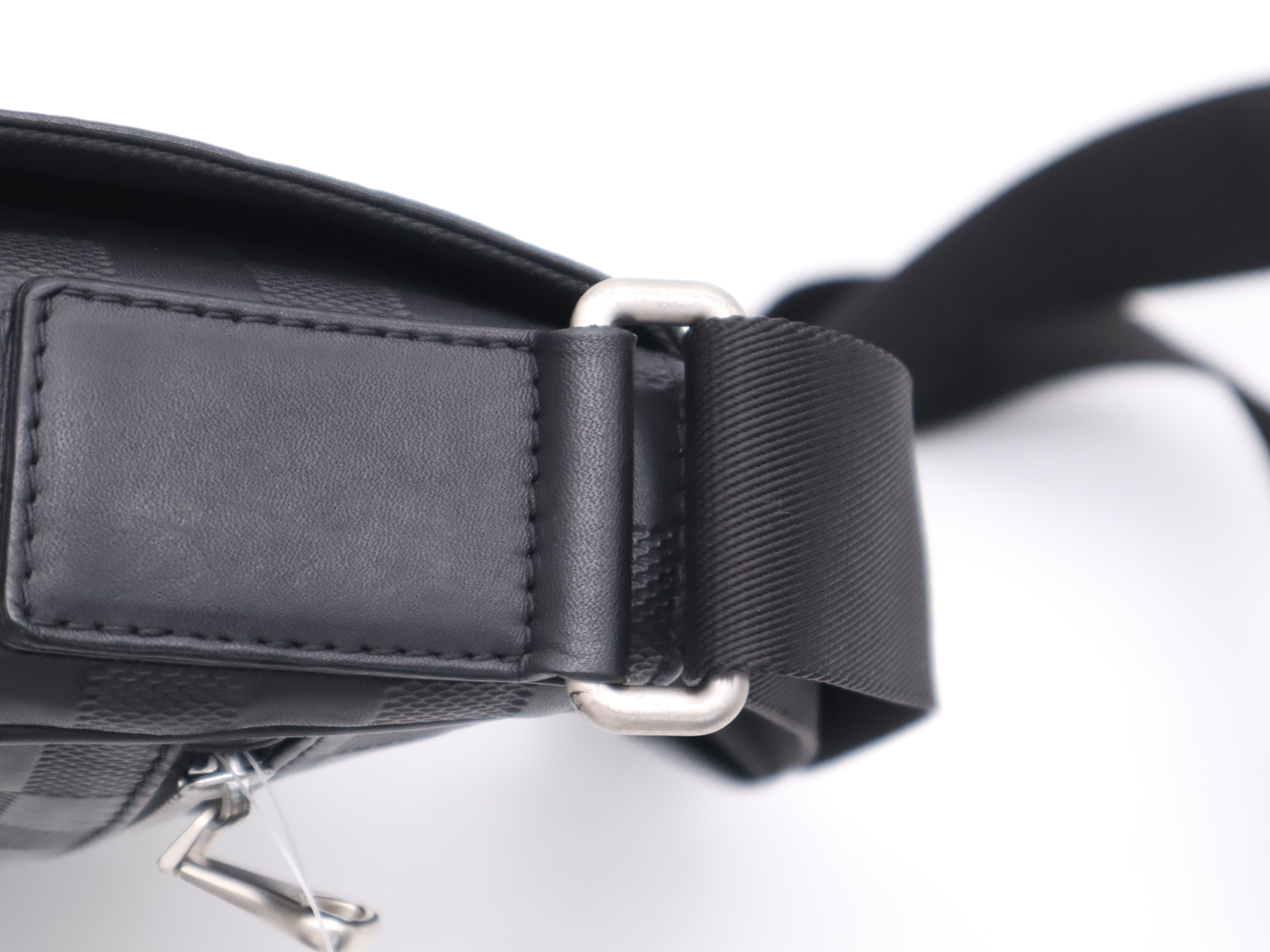 N41033 Damier Infini District PM Black Shoulder Bag — view 8