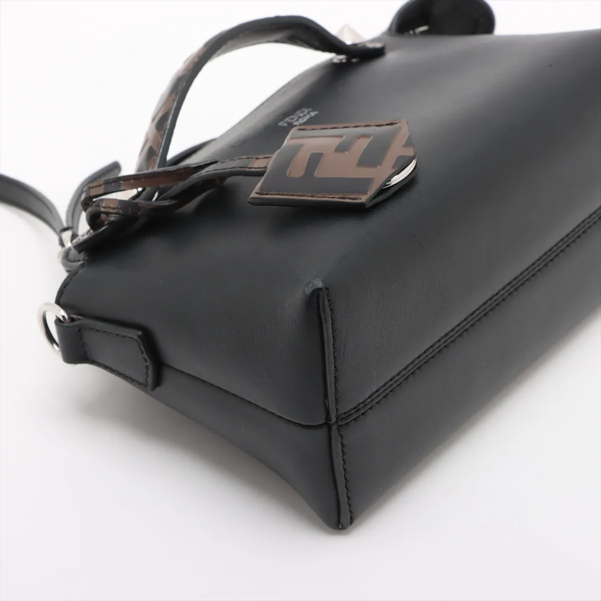 Zucca Visible Mini Leather 2WAY Shoulder Bag Black x Brown 8BL145 — view 4