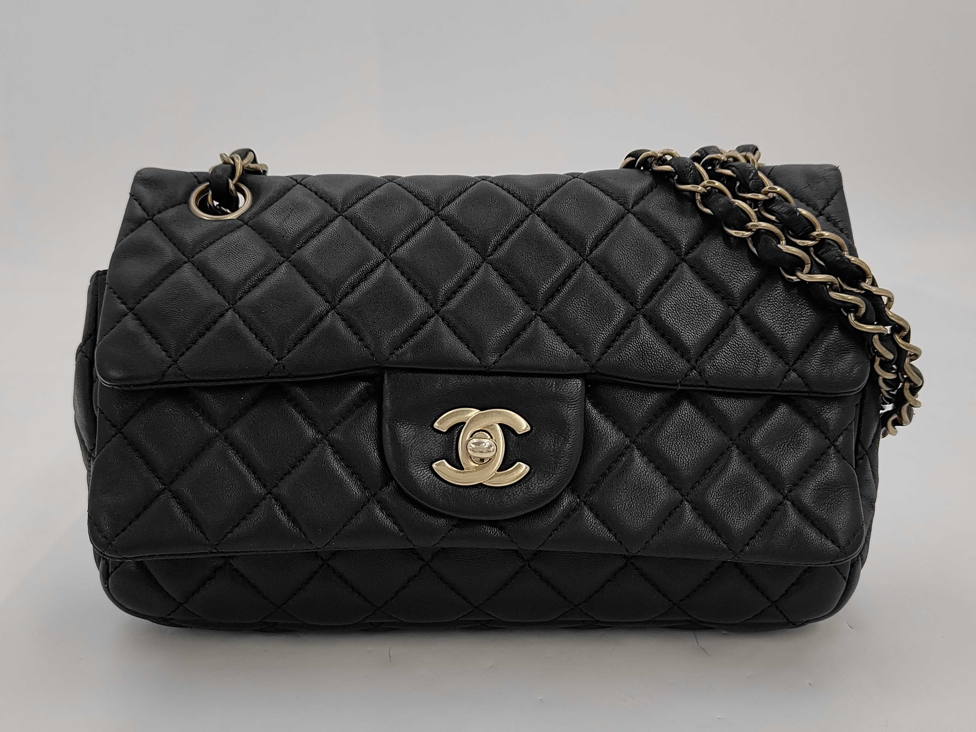 shoulder bag