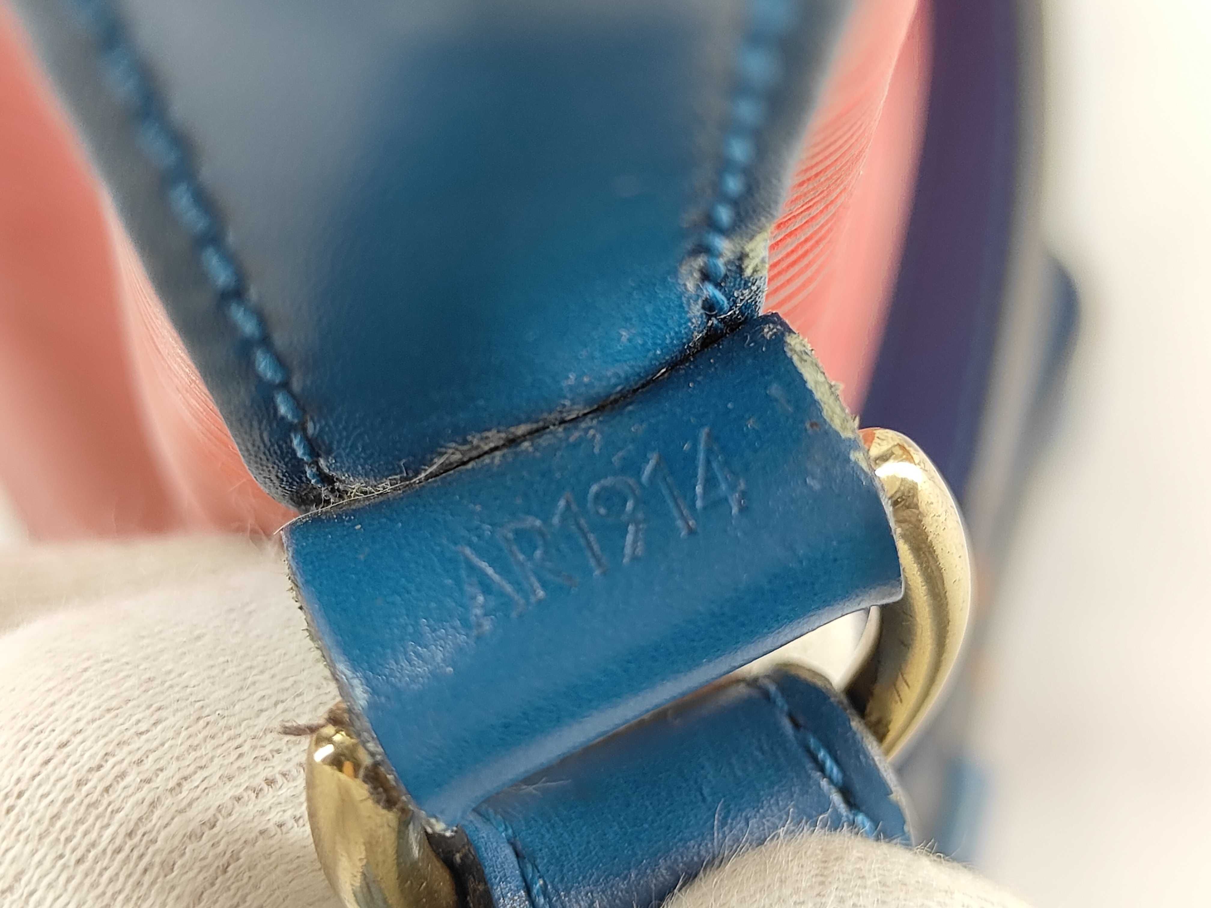 Epi LV Epi Noe Tricolor M44084 AR1914 Shoulder Bag — view 13