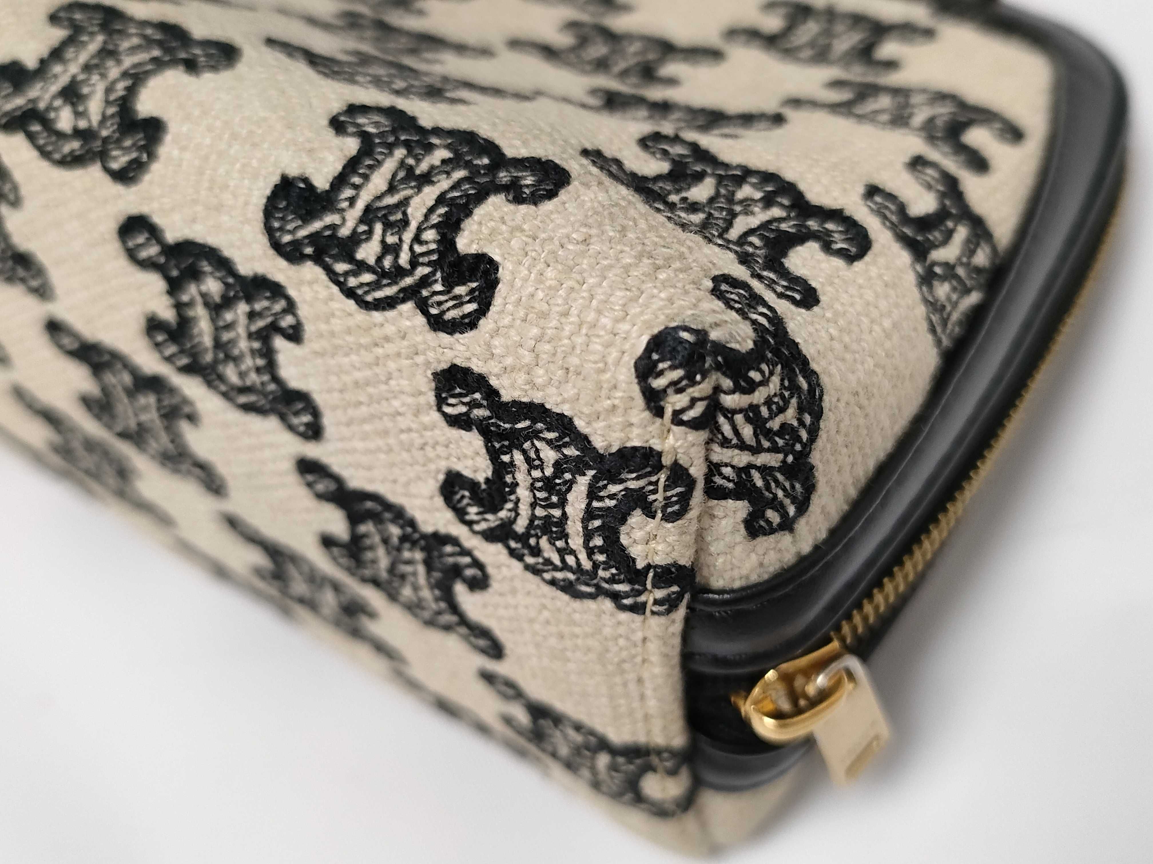 Chain Shoulder Bag — view 4