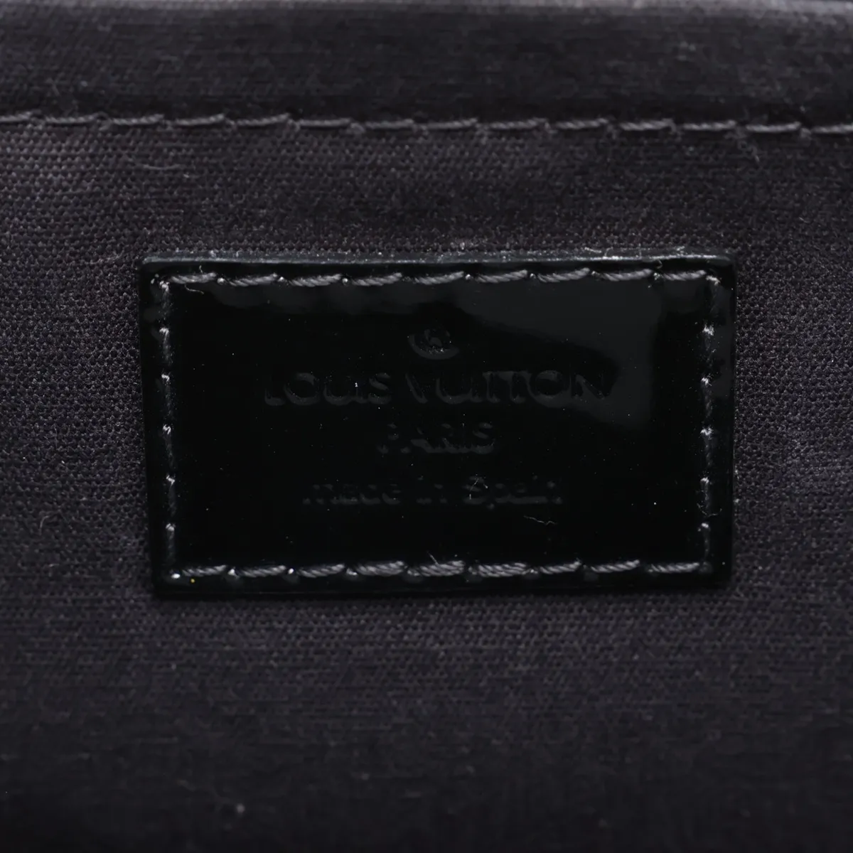 Vernis Montaigne MM M50168 CA5104 Black — view 11