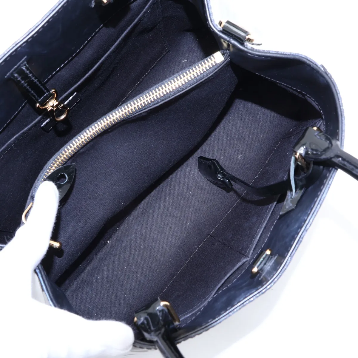 Vernis Montaigne MM M50168 CA5104 Black — view 8