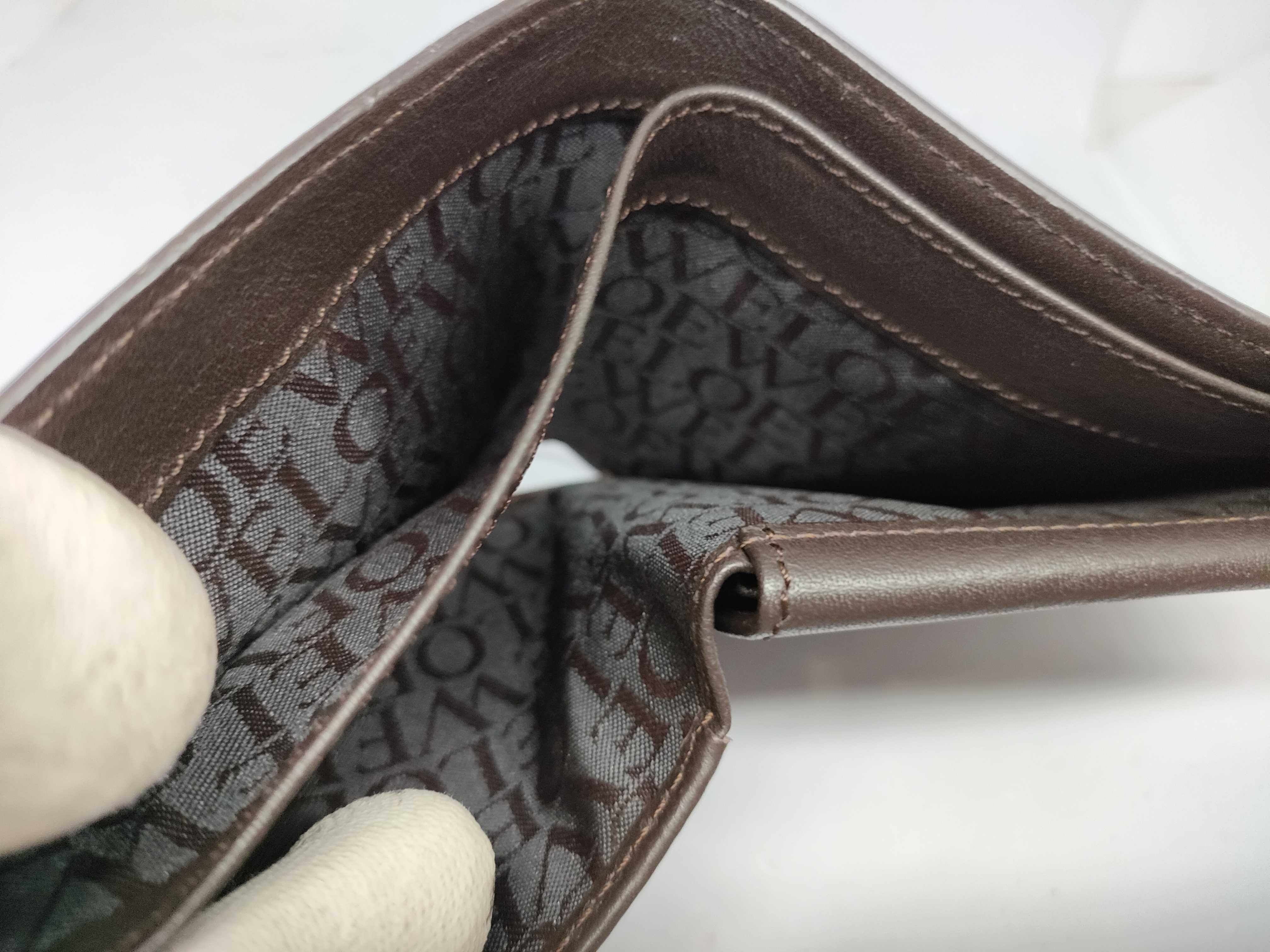 bi-fold wallet — view 8
