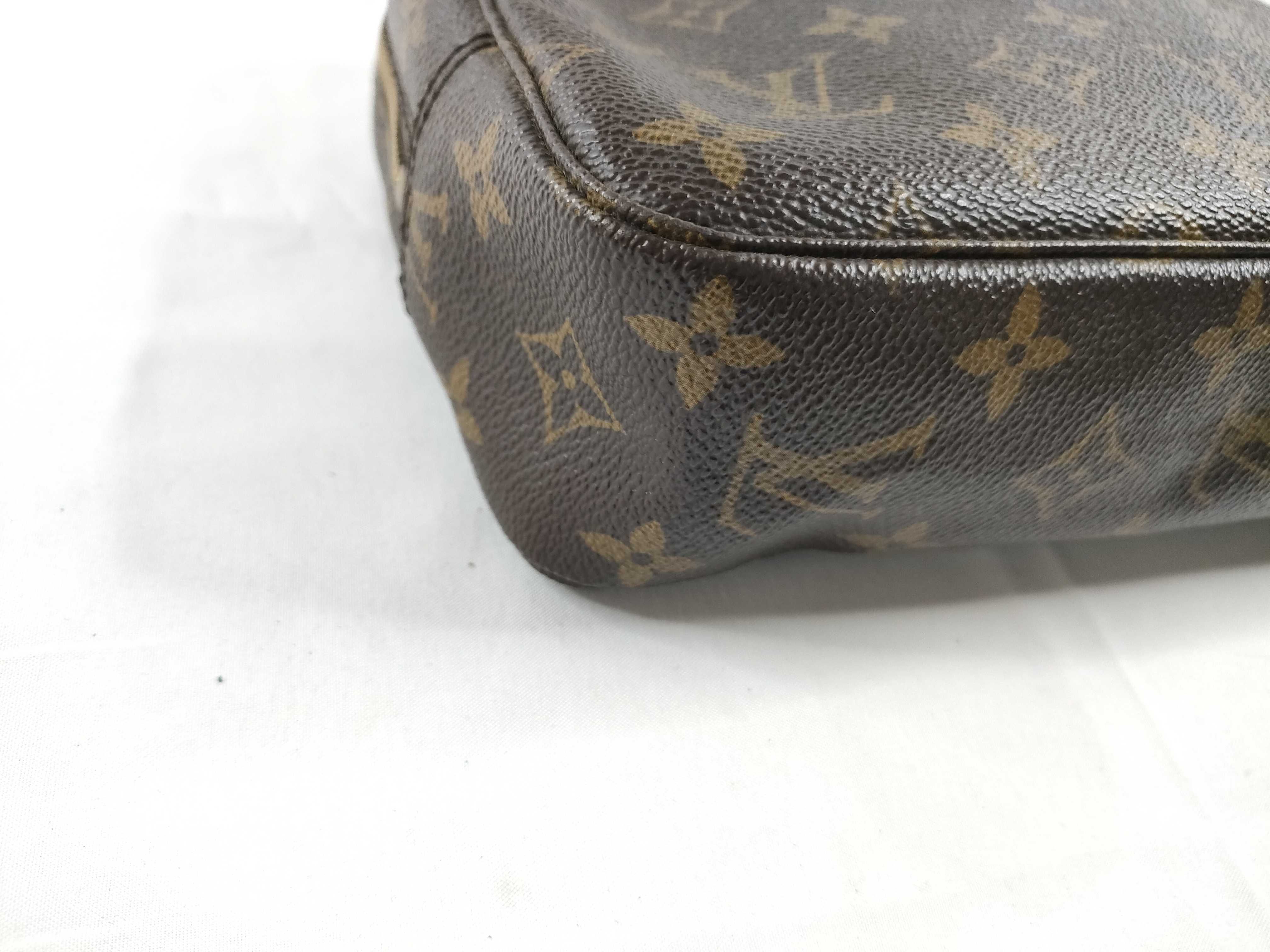Monogram Louis Vuitton Trousses Toilette 23 Monogram M47524 882TH Second Bag — view 3