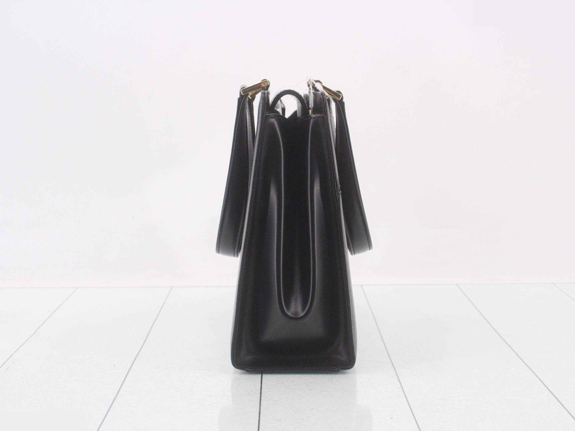 leather handbag — view 4