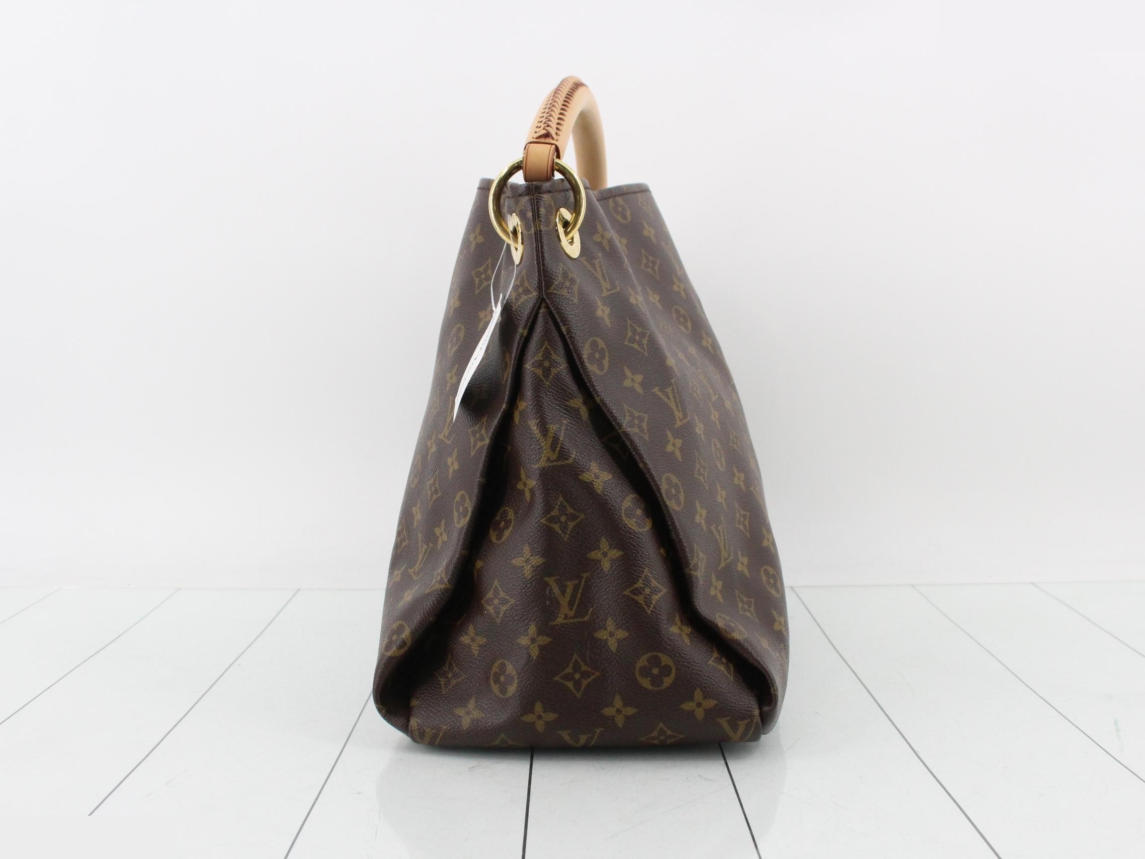 Monogram Artsy MM Shoulder Bag — view 3